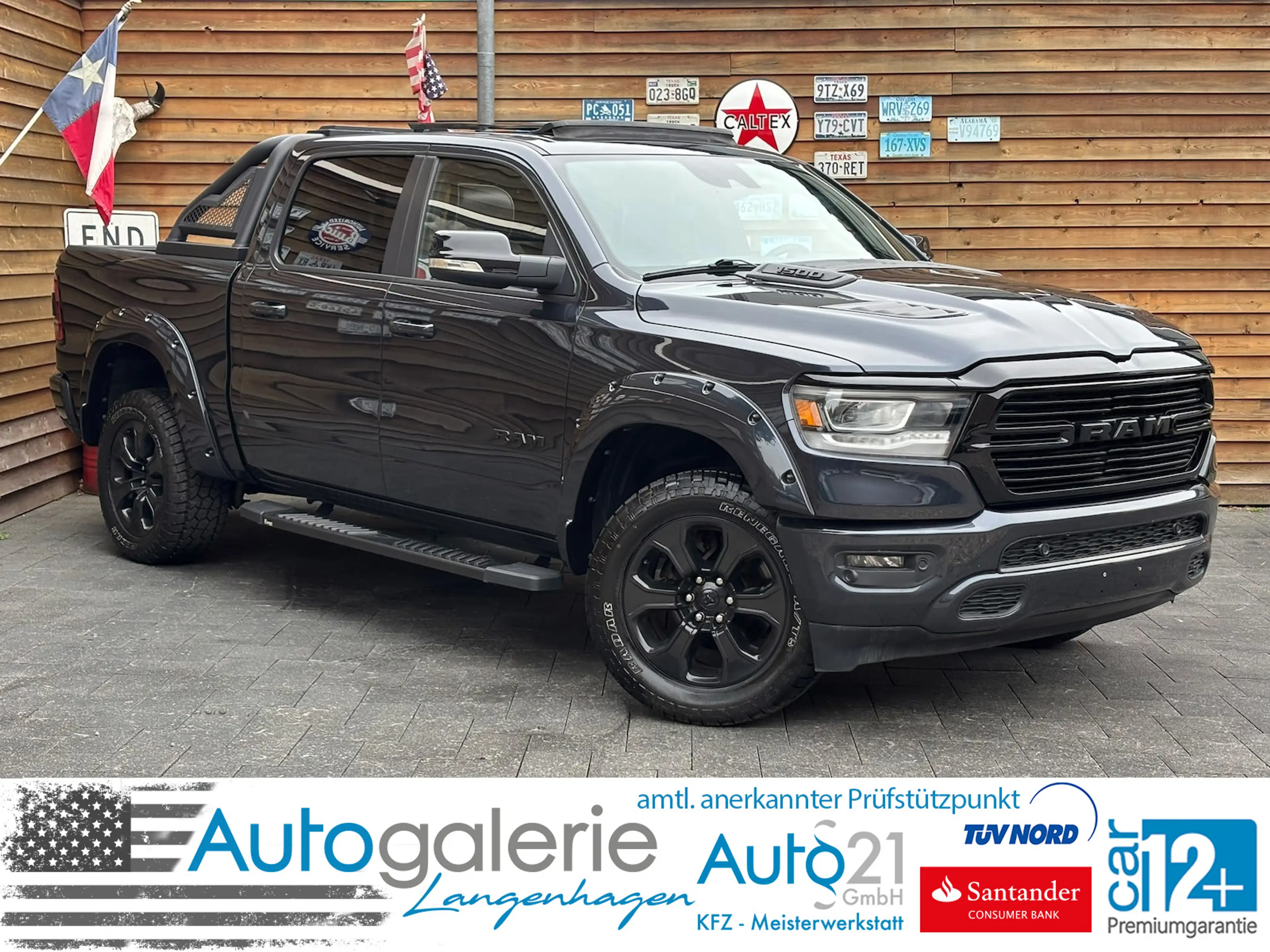 Dodge RAM 1500 Laramie 5.7L PANO 4x4 AHK