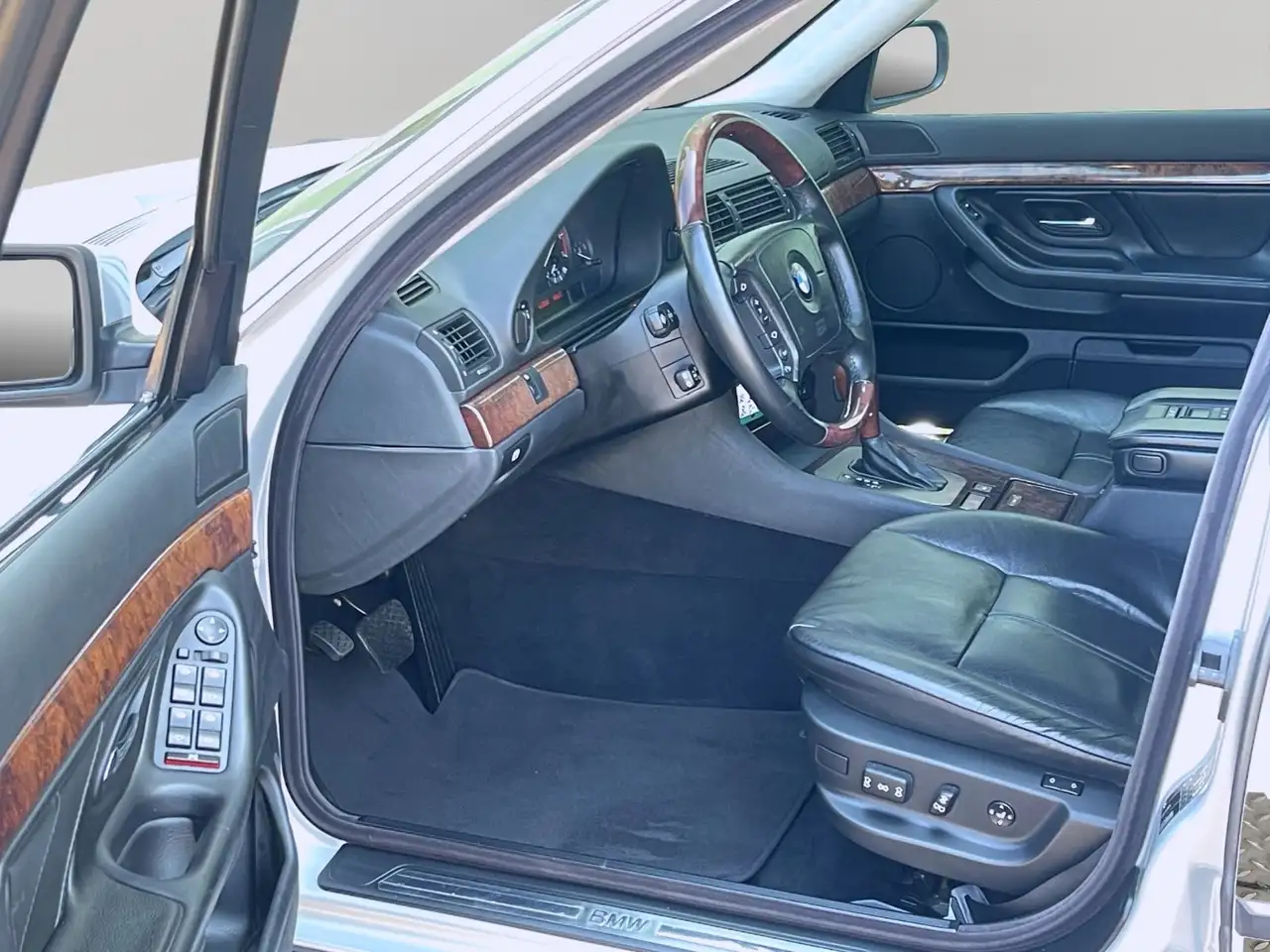 BMW 740 iL A LANG 4,4 TOP-ZUSTAND MASSAGE TÜV NEU, foto 9