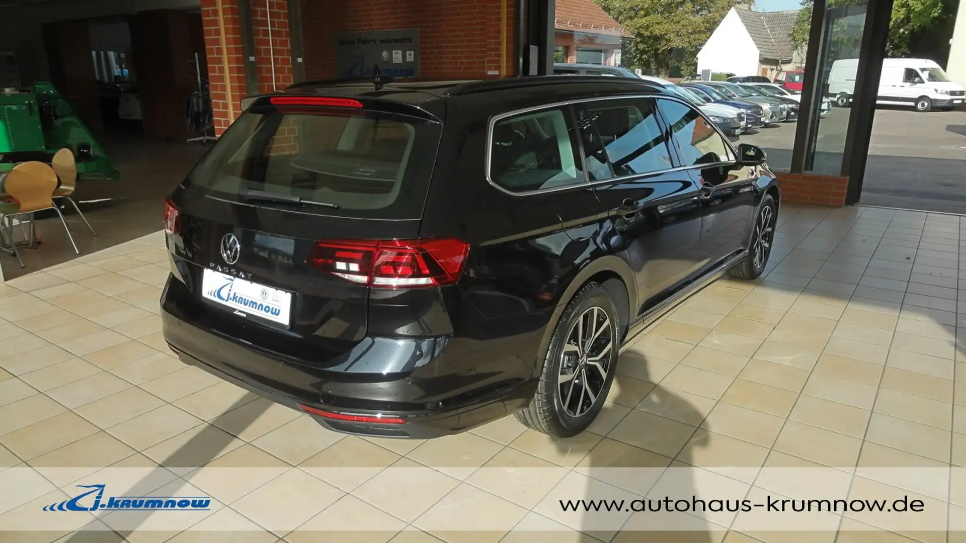 Volkswagen Passat Passat Variant Business 1.5 TSI OPF DSG Navi+RFK Schwarz - 2