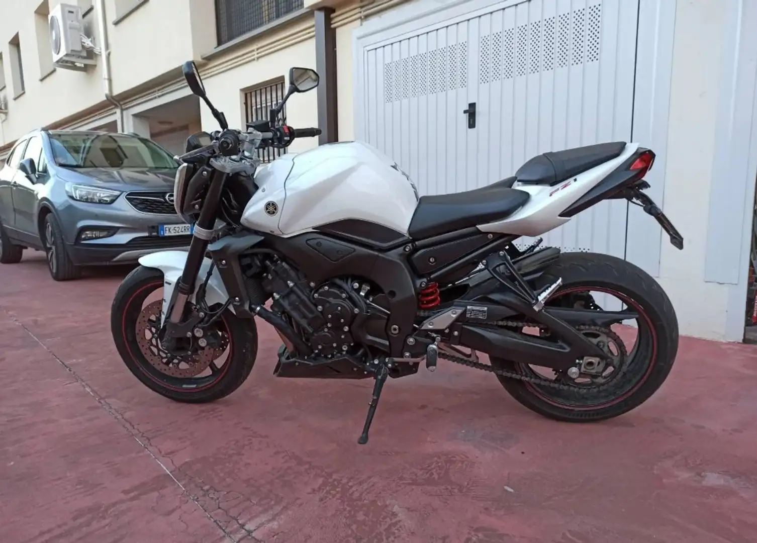 Yamaha FZ 1 ABS Biały - 1