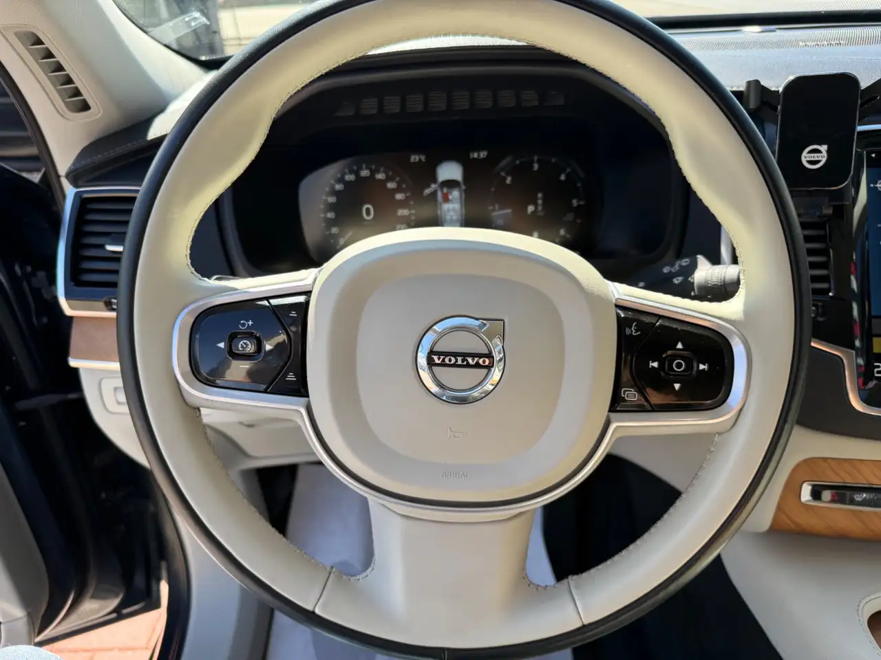 Volvo XC90 B5 (d) AWD automatico 7 posti Ultimate Bright, миниатюра 12
