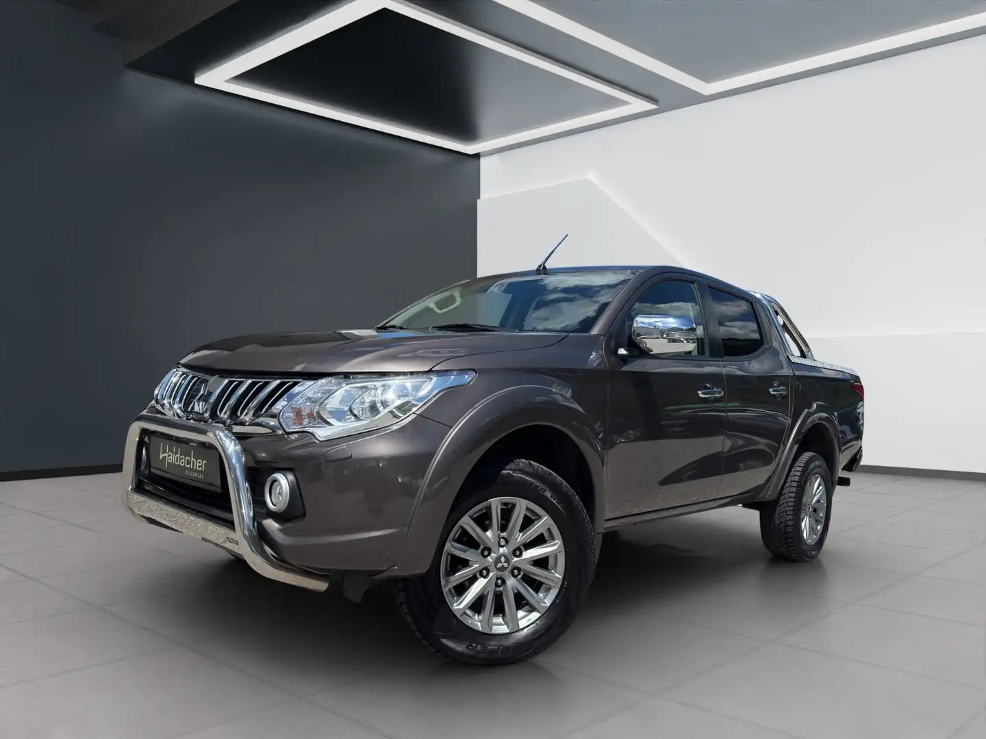 Mitsubishi L200 Braun - 2