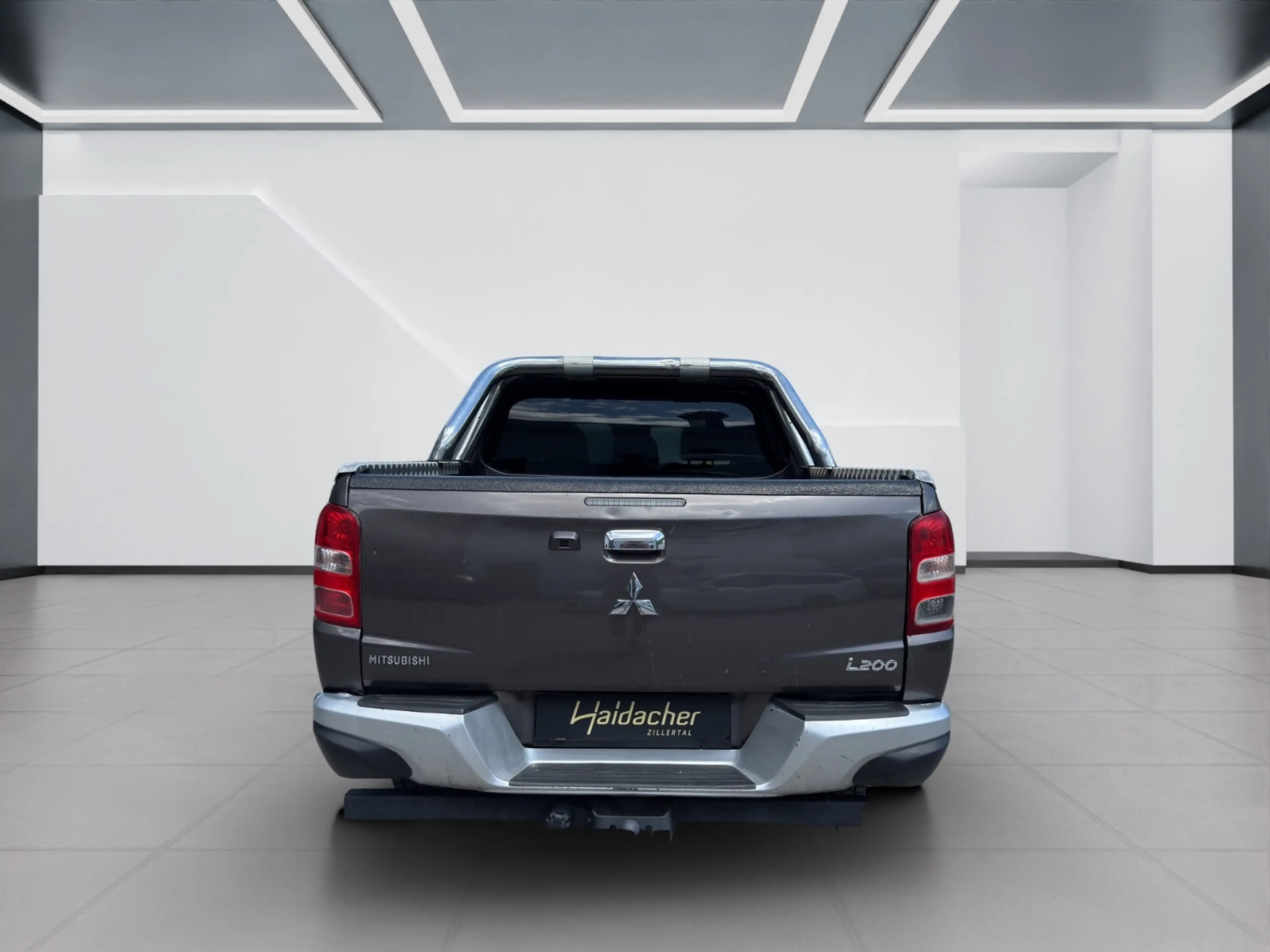 Mitsubishi L200 — photo 6