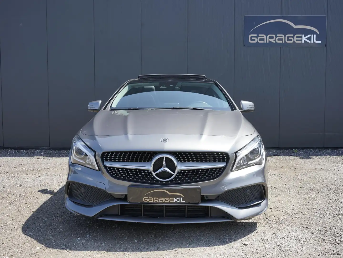 Mercedes-Benz CLA 180 Shooting Brake Business Solution AMG Pano / Trekha Grijs - 2