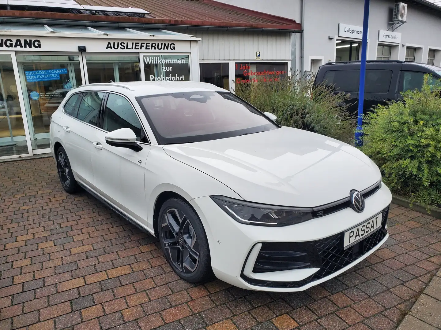 Volkswagen Passat Variant 2.0 TDI 142 kW 4Motion R-Line Leder Standheizung Blanc - 2