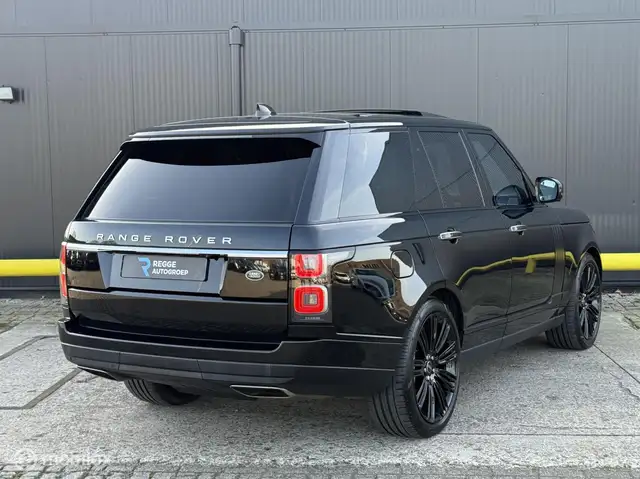 Land Rover Range Rover view 3