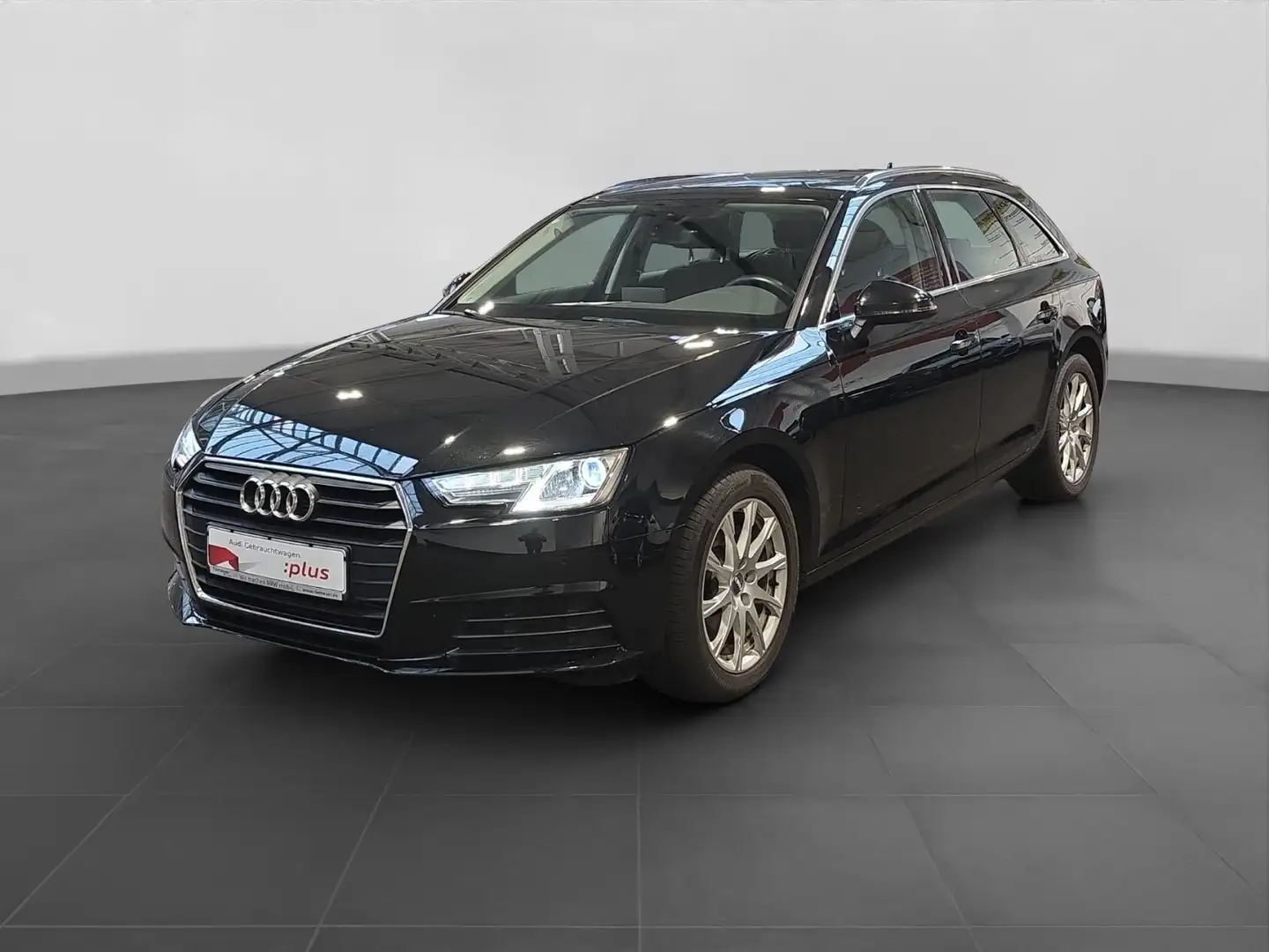 Audi A4 2.0 TFSI XENON PDC NAVI AHK Schwarz - 2