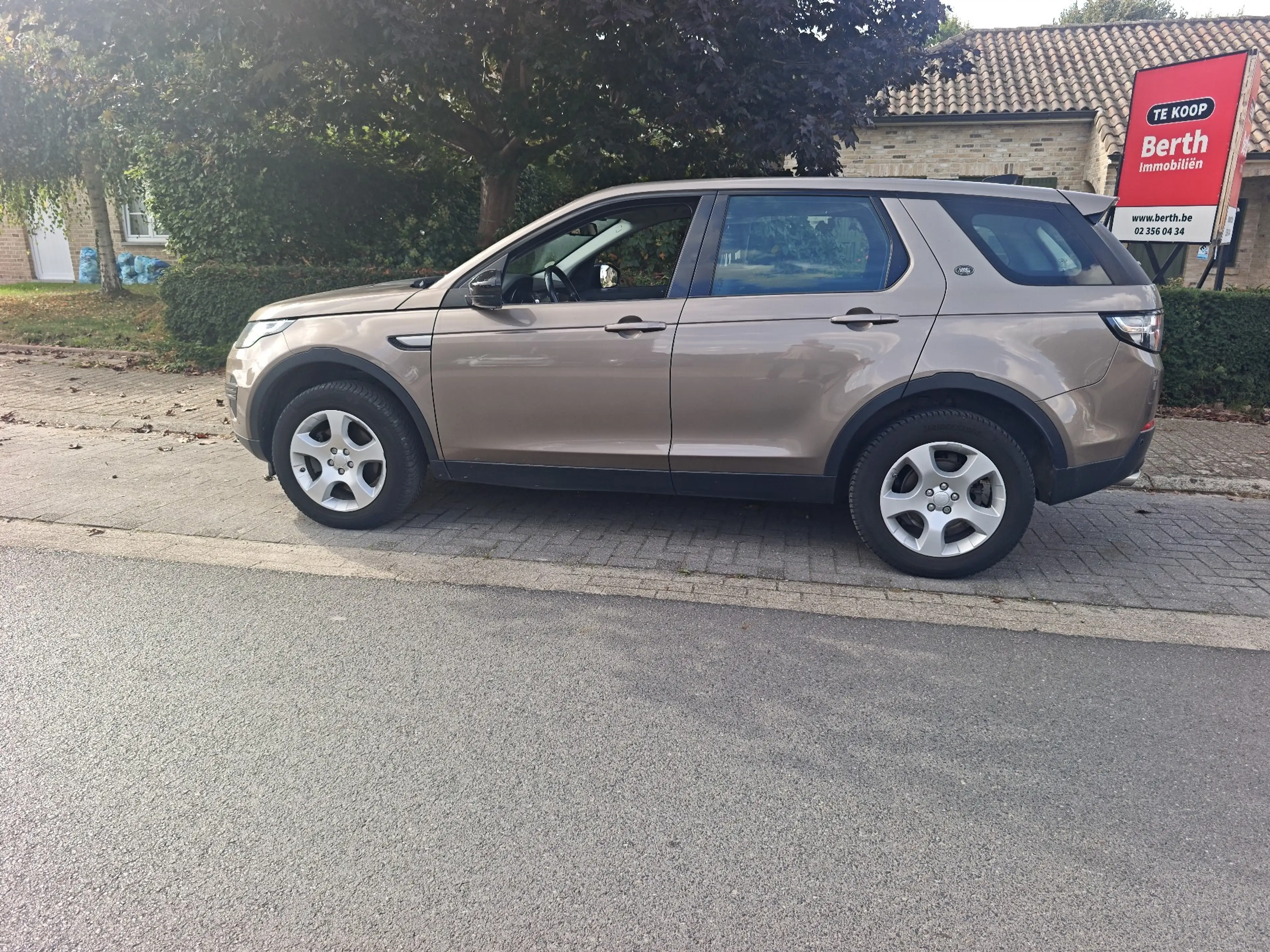 Land Rover Discovery Sport Mark III TD4 150ch Business — photo 4