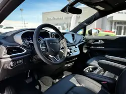 Chrysler Pacifica 2027