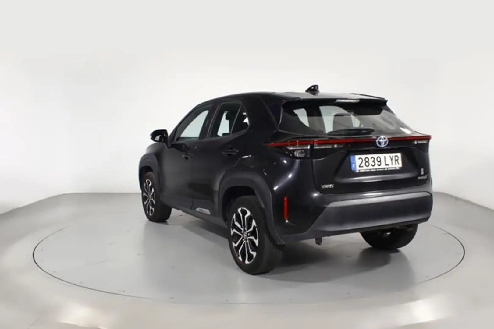 Toyota Yaris Cross 1.5 VVT-I HYBRID ACTIVE TECH PACK CONFOR 5P Negro - 2