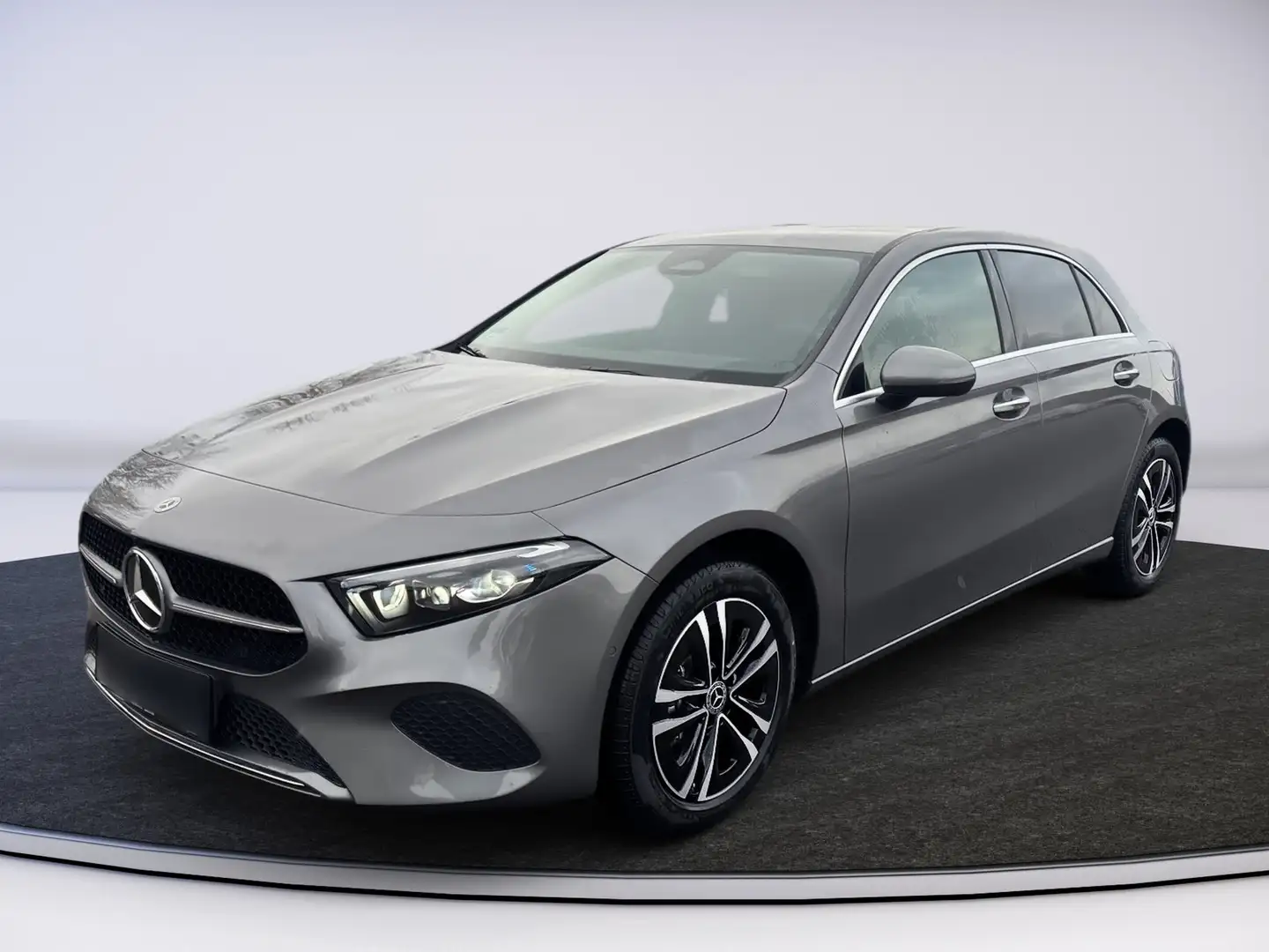 Mercedes-Benz A 250 e Kompaktlimousine Grau - 2