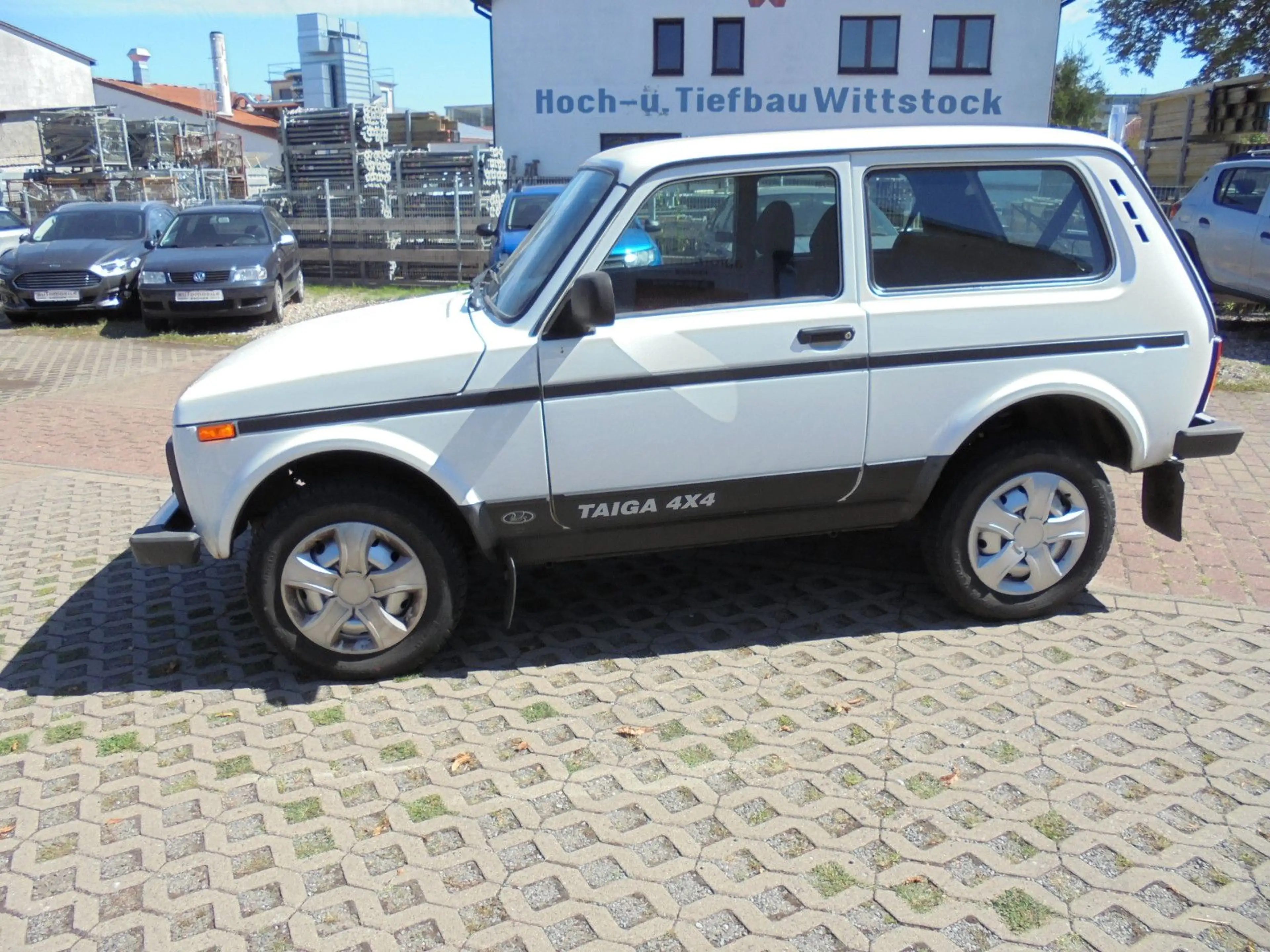 Lada Taiga Lada 4x4 AHK — photo 3