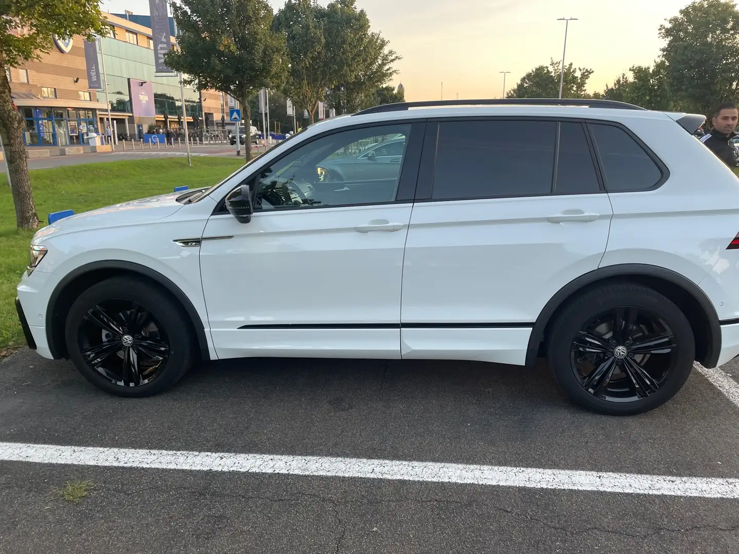 Volkswagen Tiguan 1.5 TSI ACT Platinum OPF DSG Blanc - 1