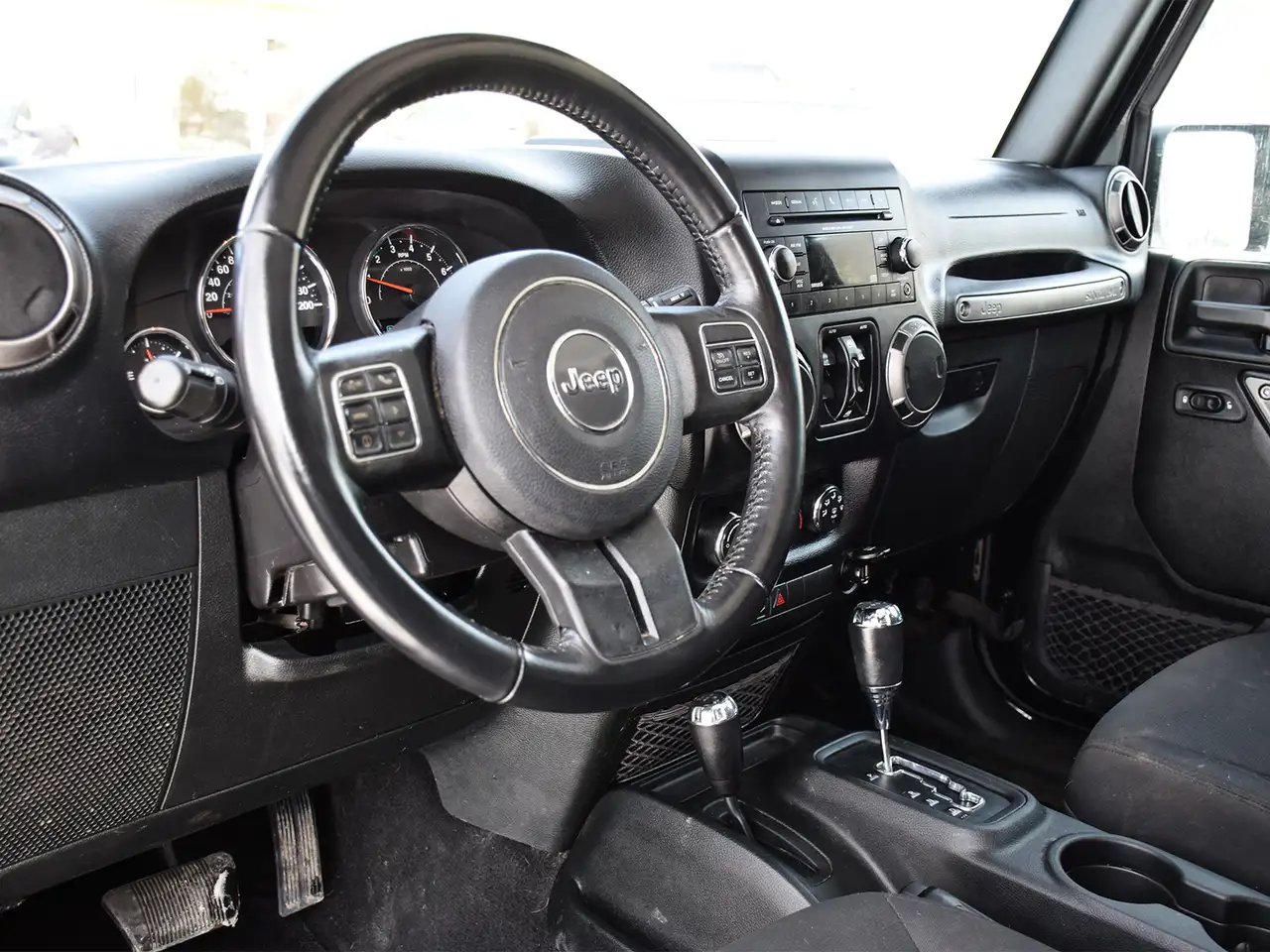 Jeep Wrangler снимка Jeep Wrangler