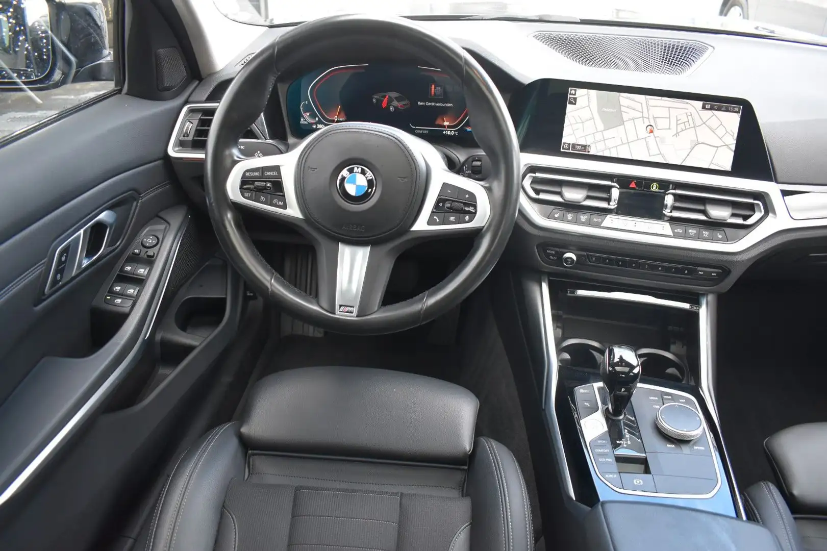 BMW 320 d xDrive SPORT LINE*AHK*GLASDACH*LED*HIFI* Noir - 2