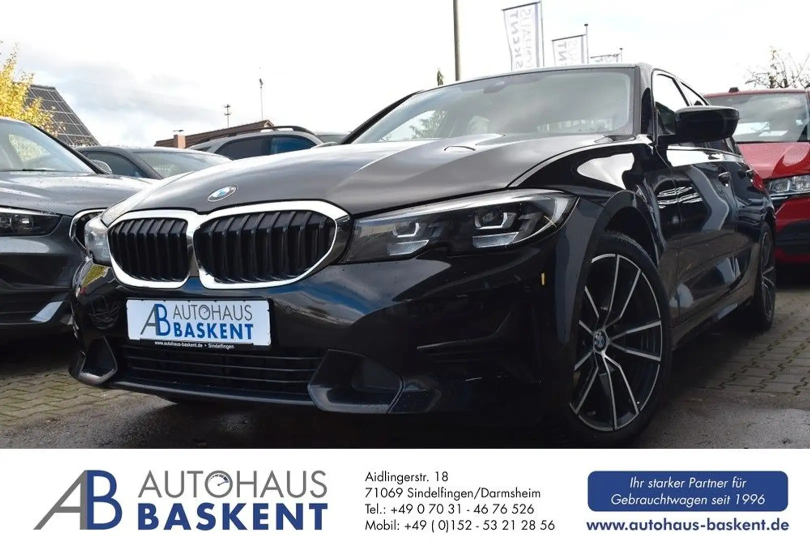 BMW 320 d xDrive SPORT LINE*AHK*GLASDACH*LED*HIFI* Noir - 1