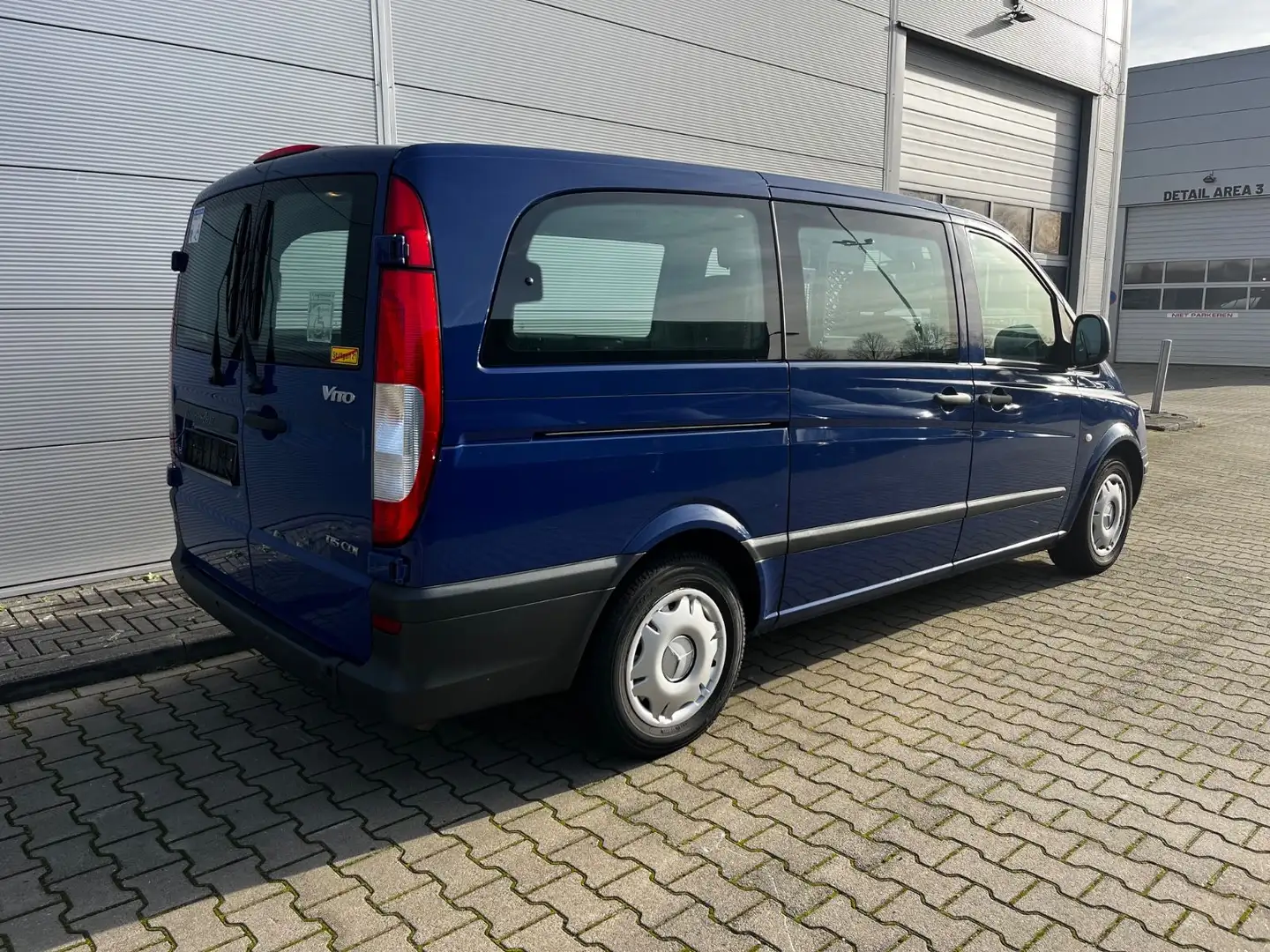 Mercedes-Benz Vito 115 CDI Rollstuhl lift Selbstfahrer umbau Blau - 2