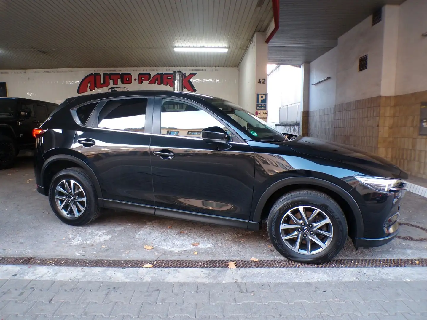 Mazda CX-5 Exclusive-Line AWD/1HAND/Navi/Kamera/TÜV Schwarz - 2