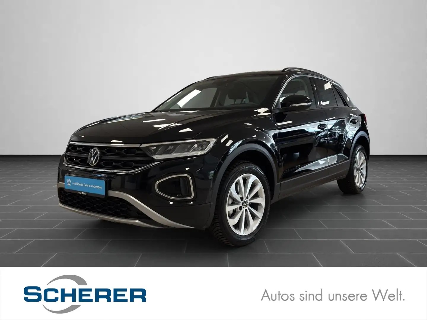 Volkswagen T-Roc 1.5 TSI Life ACT DSG NAVI SHZ 17" RearView Schwarz - 1