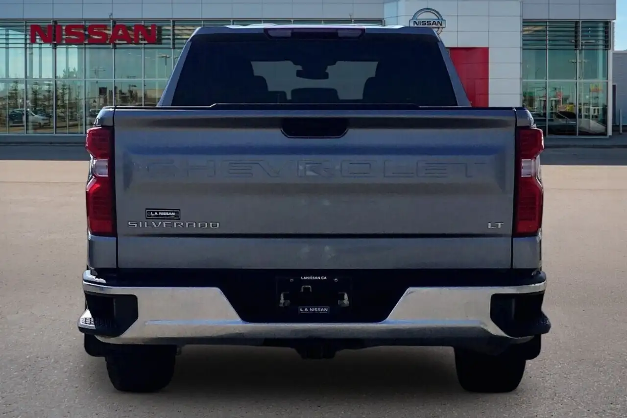 Chevrolet Silverado 1500 снимка Chevrolet Silverado 1500
