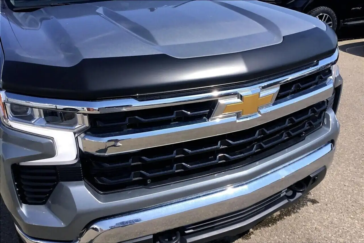Chevrolet Silverado 1500 снимка Chevrolet Silverado 1500