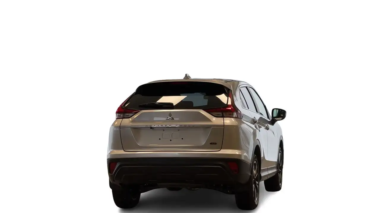 Mitsubishi Eclipse Cross снимка Mitsubishi Eclipse Cross