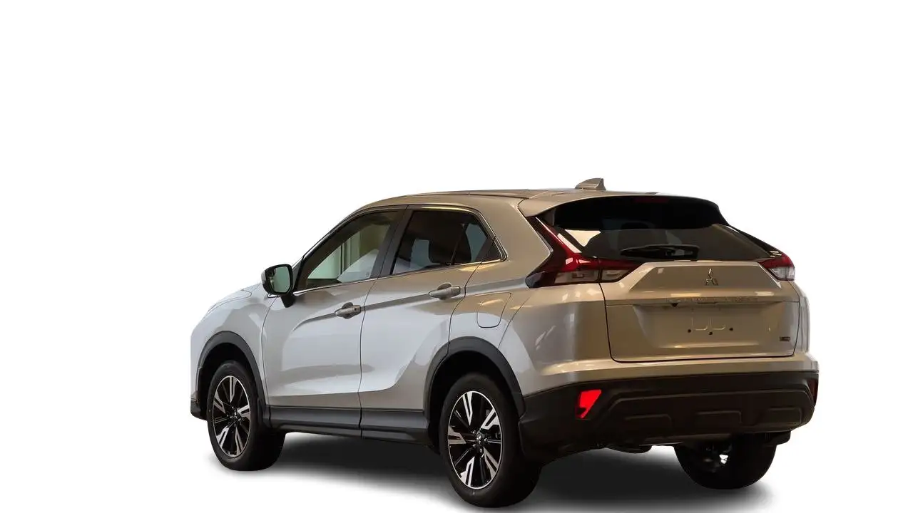 Mitsubishi Eclipse Cross снимка Mitsubishi Eclipse Cross