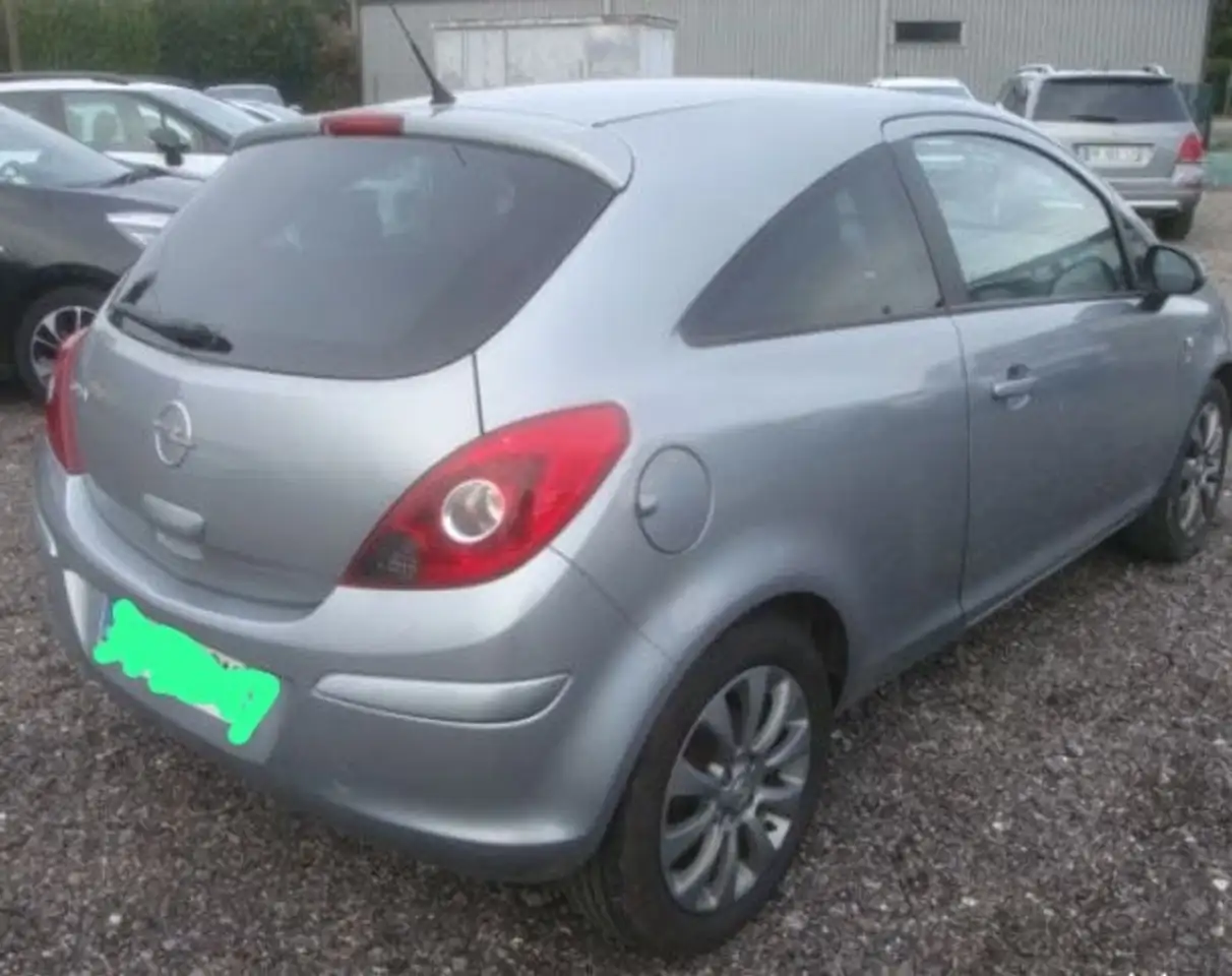 Opel Corsa 1.4 - 100 Twinport 111