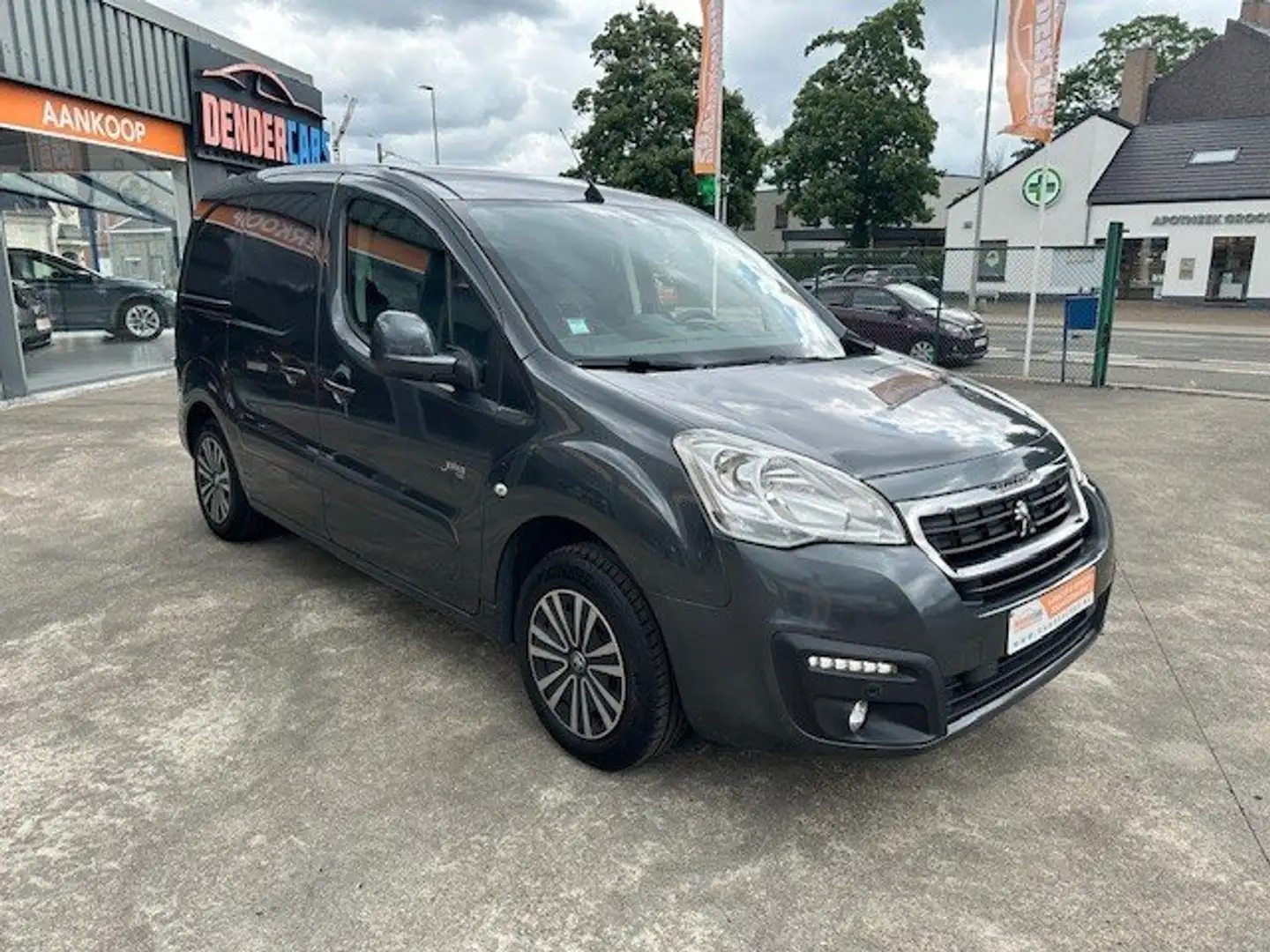 Peugeot Partner 1.6Hdi,2017, GPS, Lichte vracht + Garantie Gris - 2