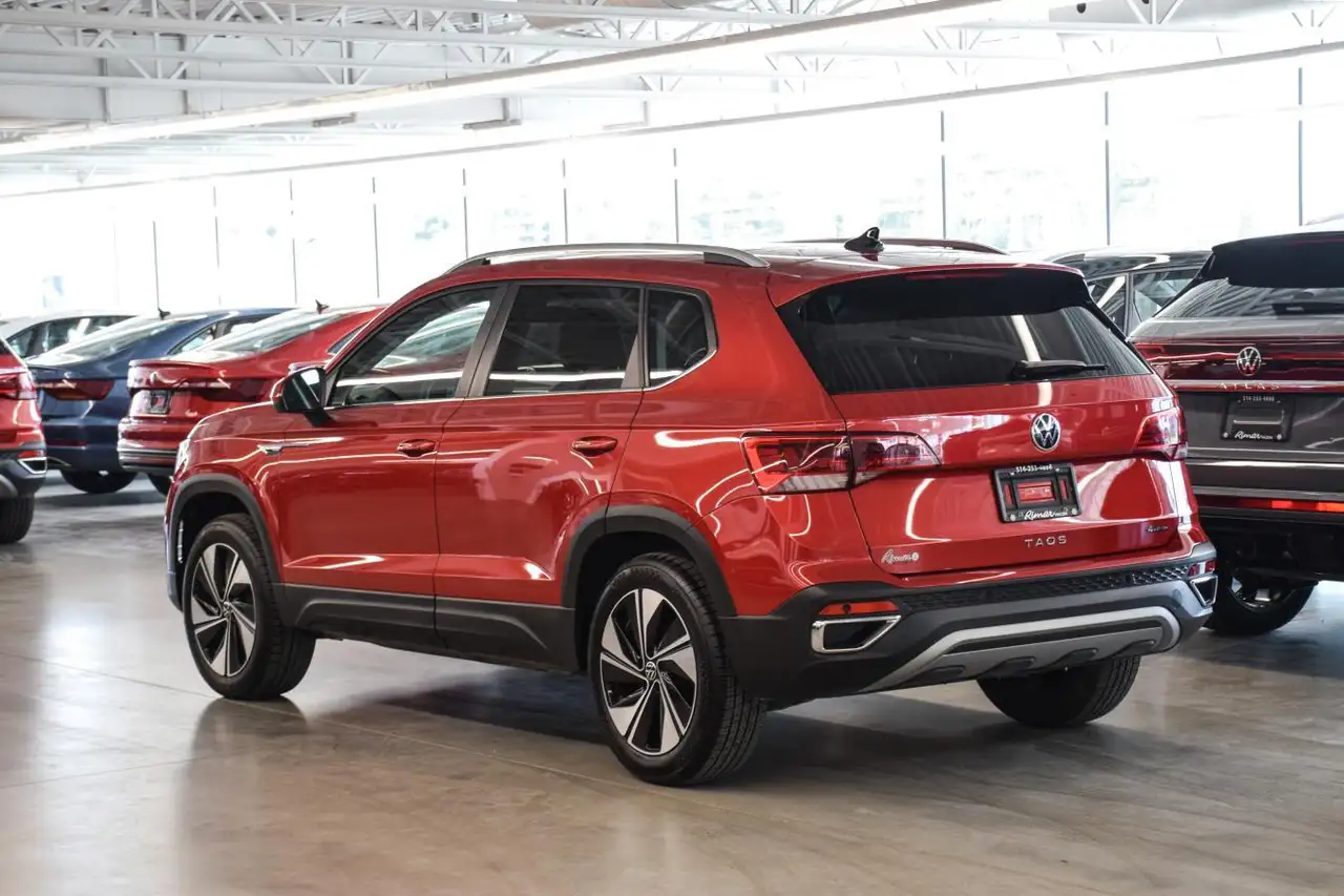 Volkswagen Taos photo Volkswagen Taos