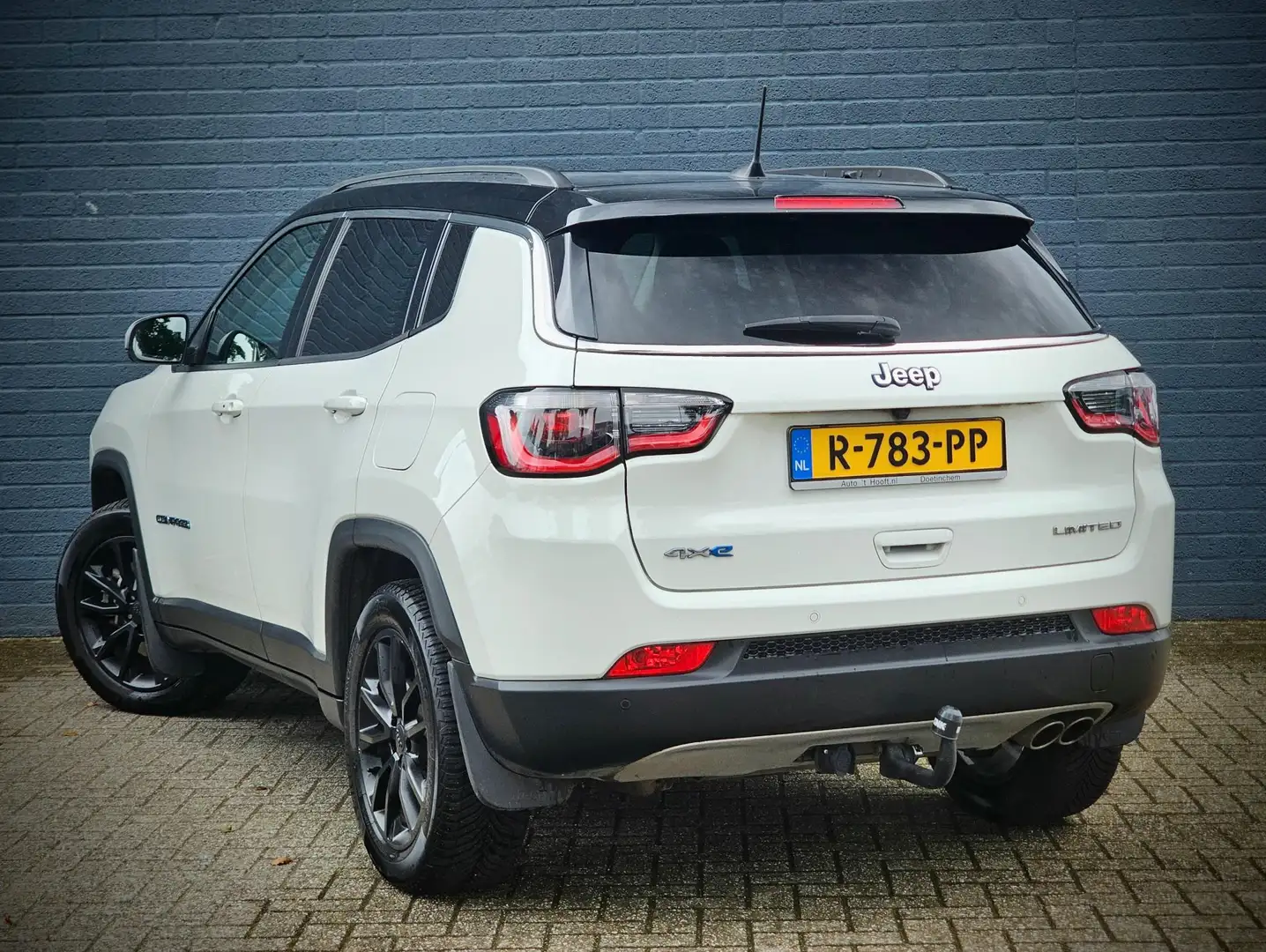 Jeep Compass 4xe 190 Plug-in Hybrid Electric Limited / TREKHAAK Wit - 2