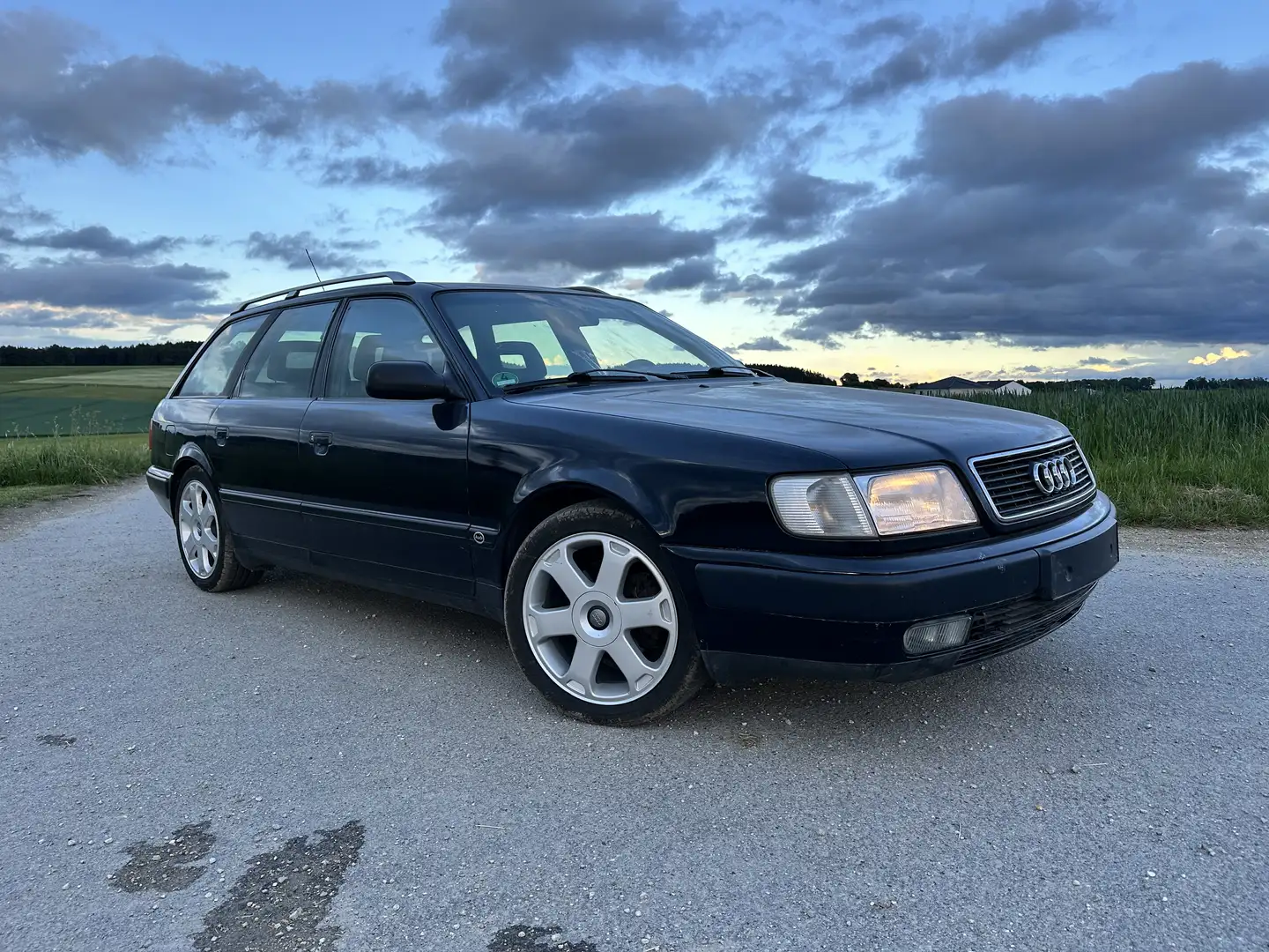 Audi 100 Avant 2.3 E - 1