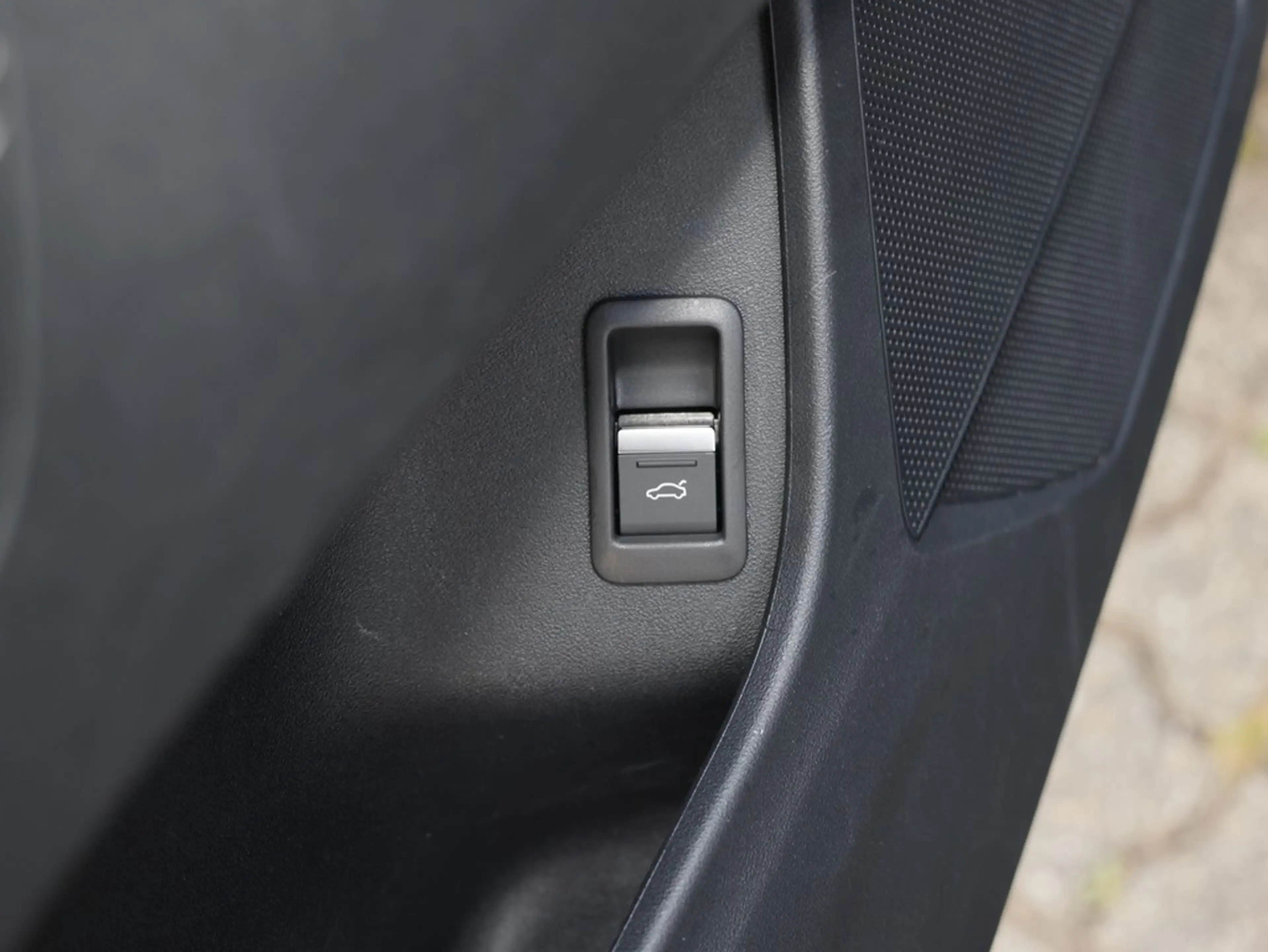 Audi Q4 e-tron Sportback 50 e-tron quattro — photo 9