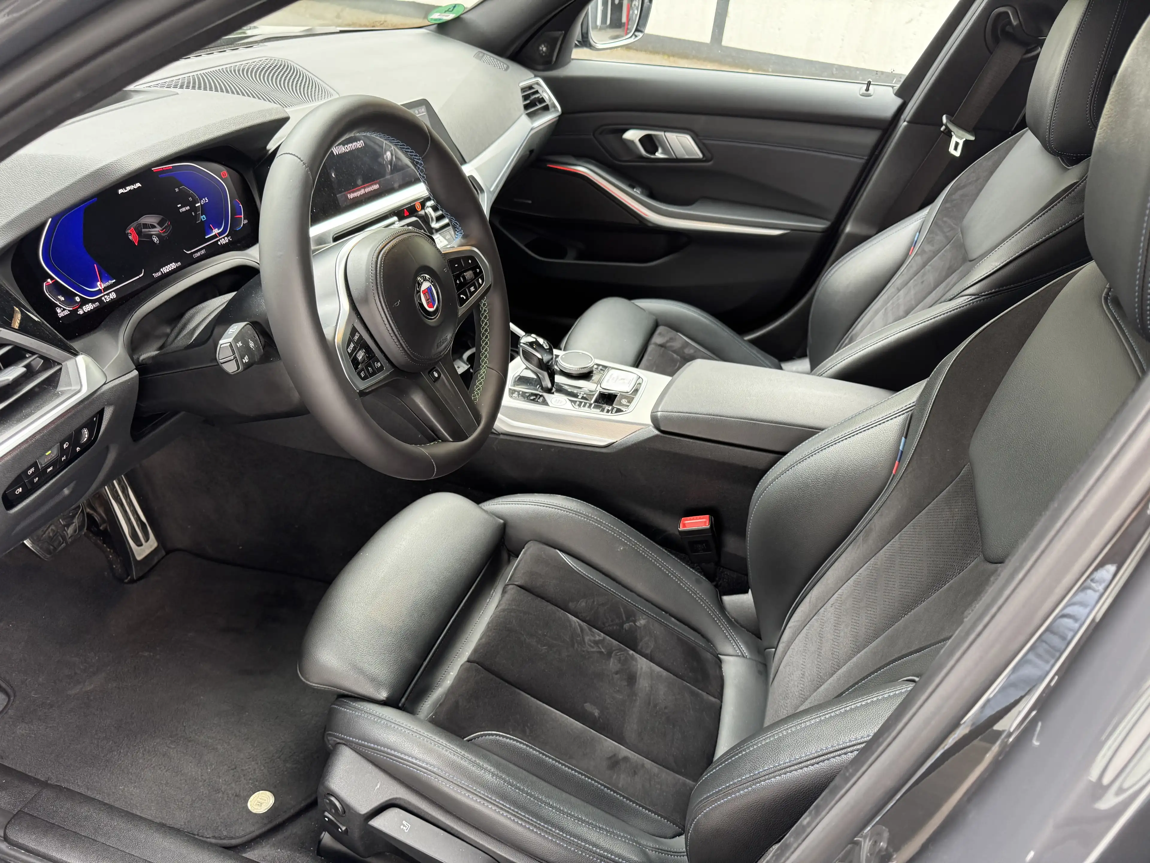 Alpina D3 D3 S Touring Biturbo Switch-Tronic Allrad — photo 9