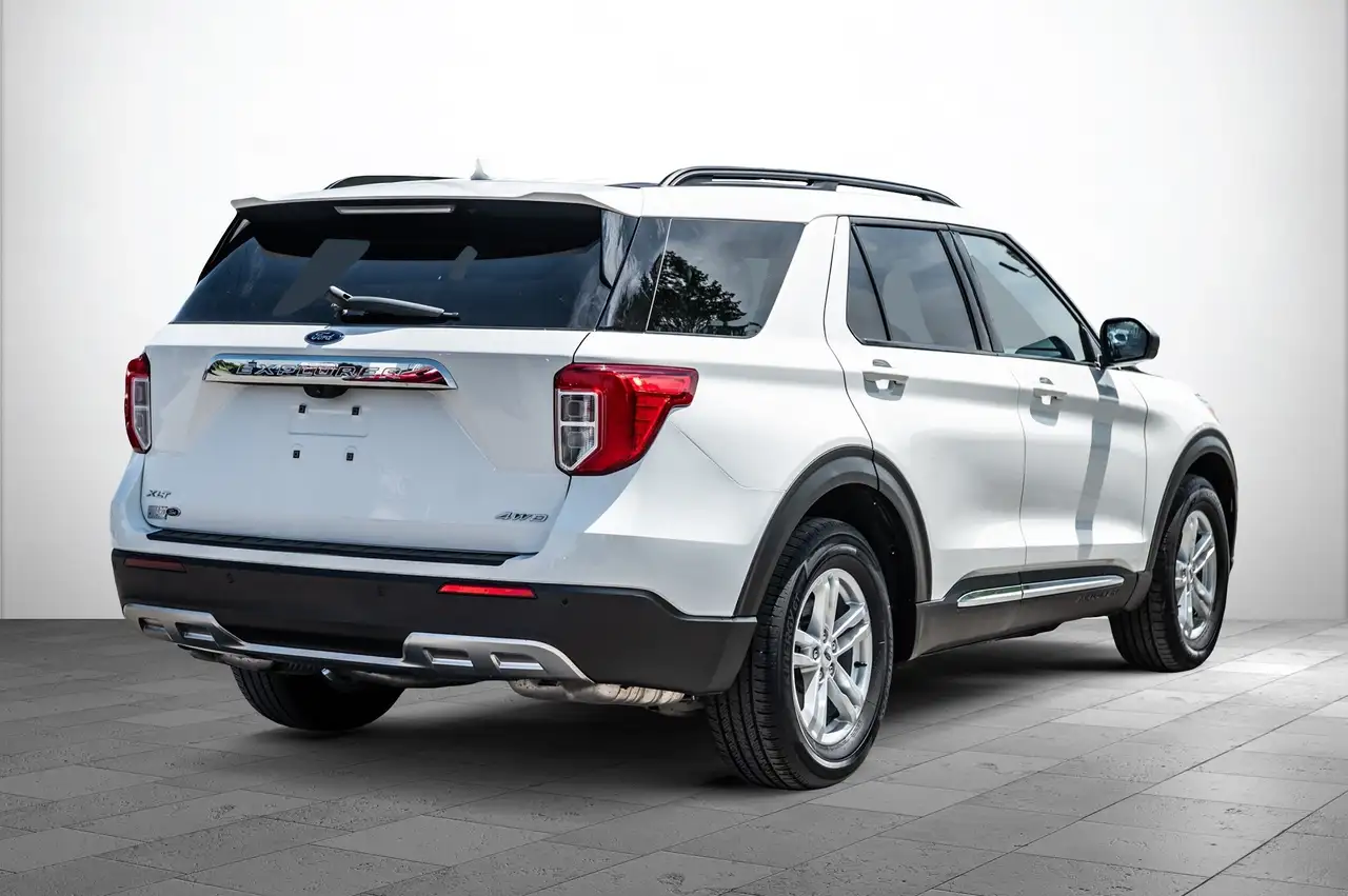 Ford Explorer снимка Ford Explorer