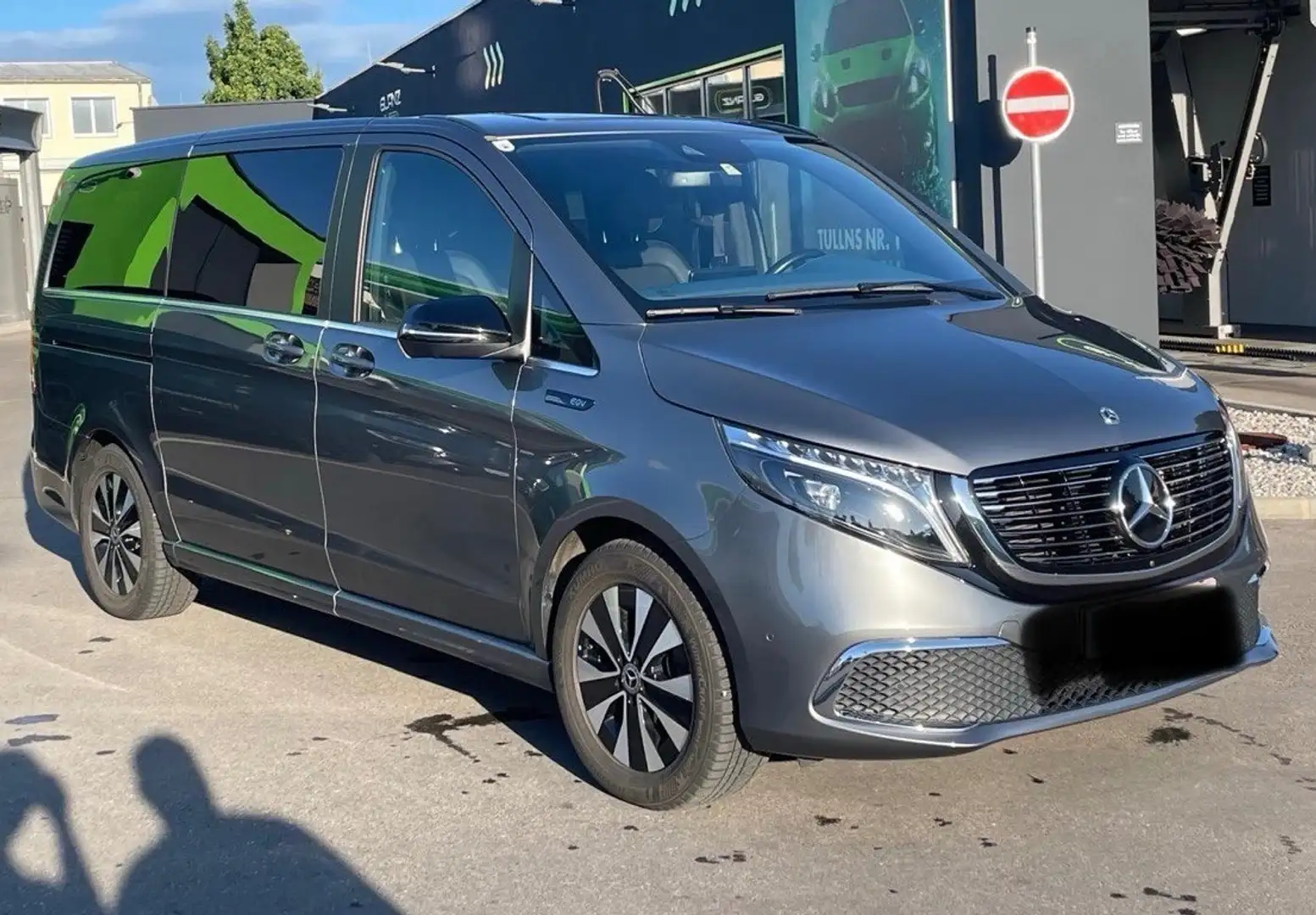 Mercedes-Benz EQV 300 Kombi lang 100kWh Grau - 1