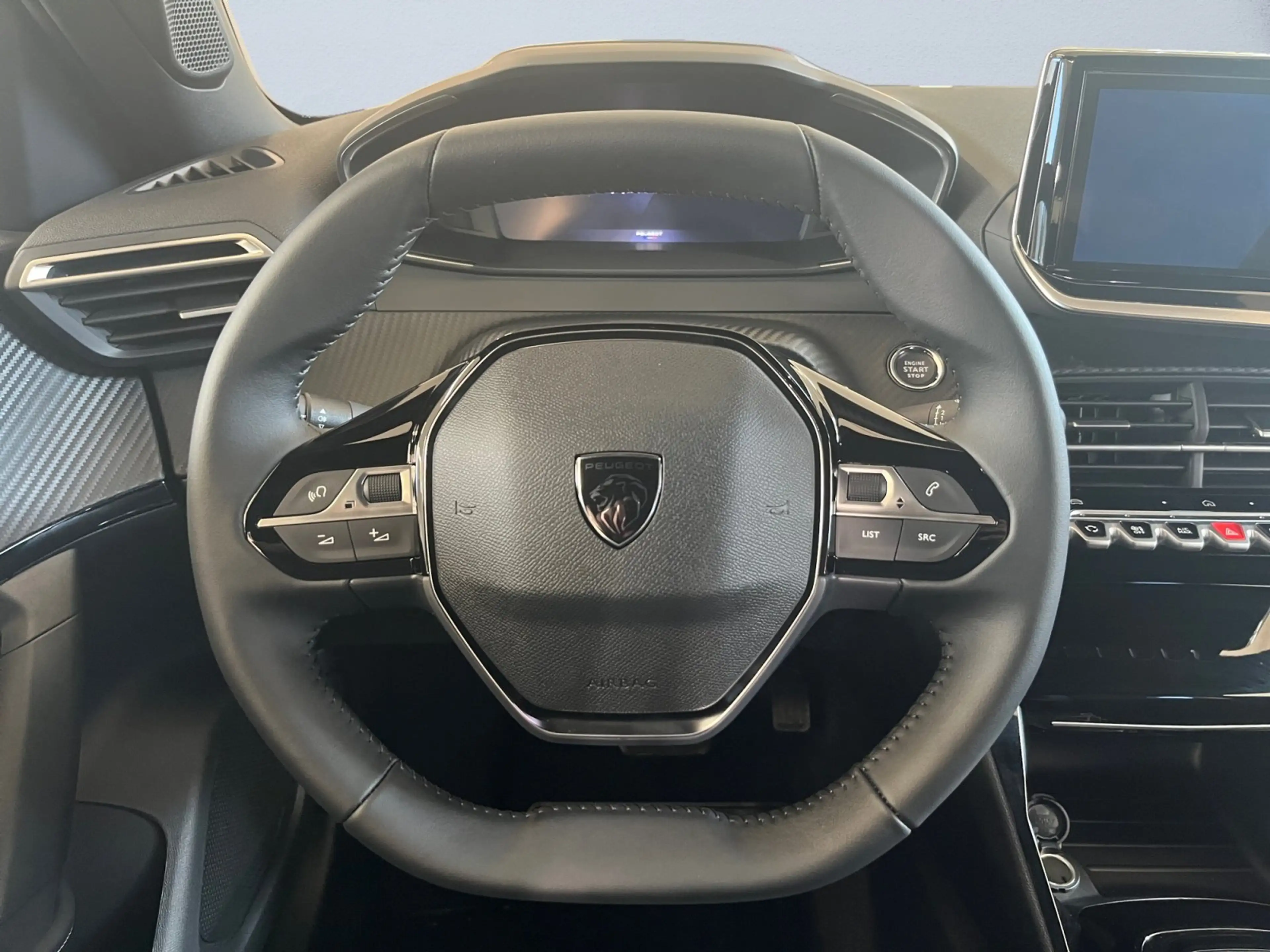 Peugeot 2008 1.2 145 A llure ACC LED Navi SHZ KlimaA PDC — photo 9