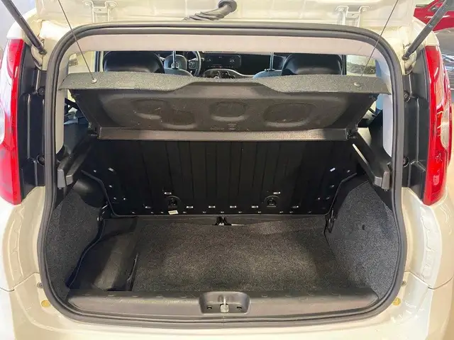 Fiat Panda view 9