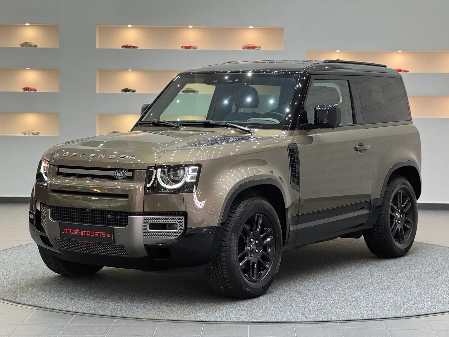 Land Rover Defender 90 X-Dynamic Paket S 3.0 D Aut. *360° Kamera* Braun - 1