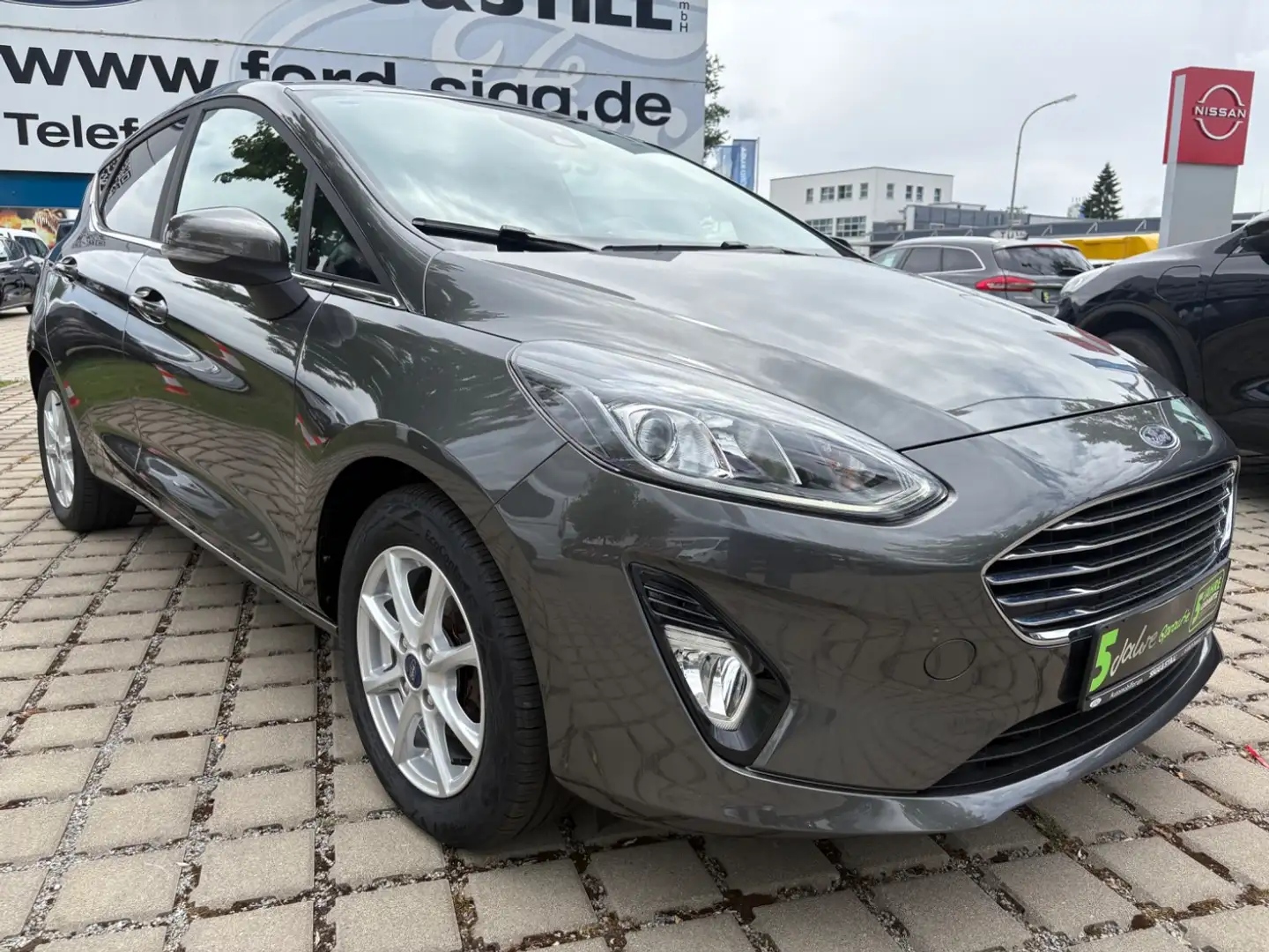 Ford Fiesta 1.0 Titanium LED*PANO*NAV*B&O*SHZ*PDC*TEMP Grau - 2