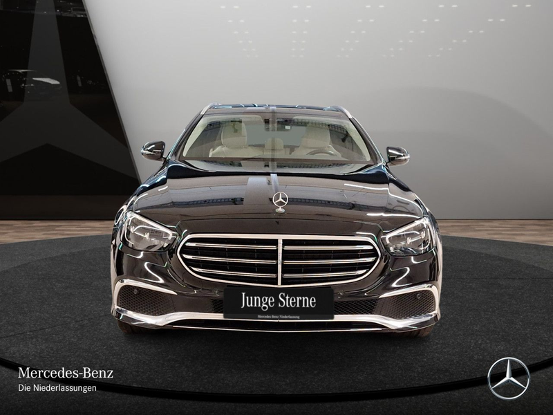 Mercedes-Benz E 450 T 4M EXCLUSIVE+PANO+LED+KAMERA+9G — photo 3