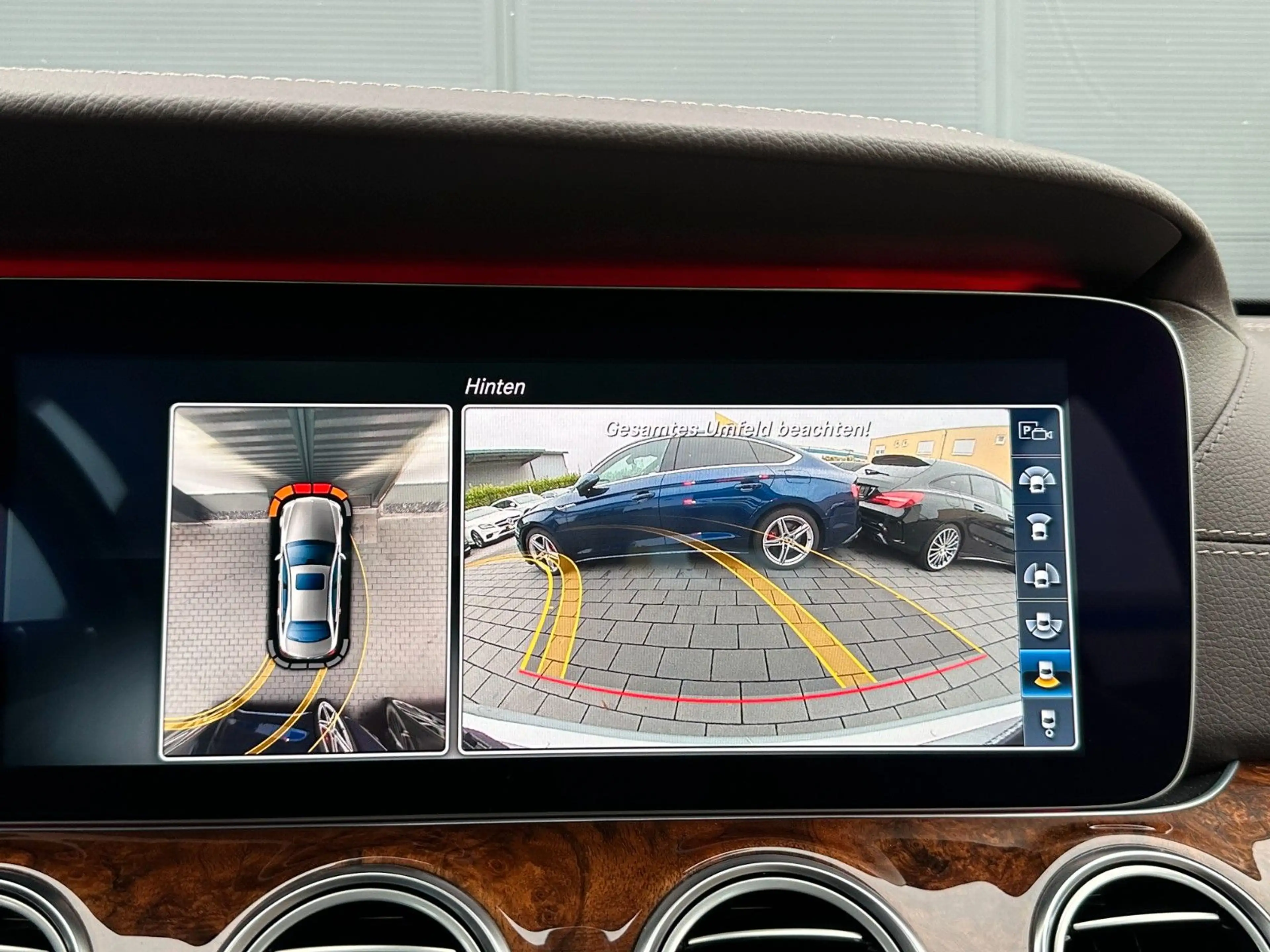 Mercedes-Benz E 400 4-M*1HAND*ACC+*MEMORY*HeadUP*360°AHK*SPUR* — photo 9