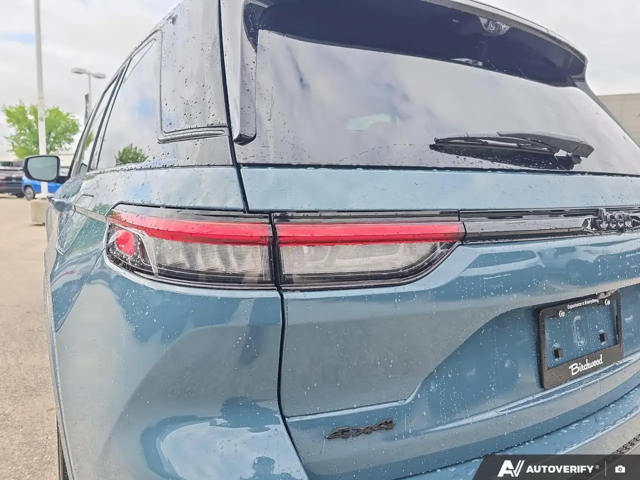 Jeep Grand Cherokee снимка Jeep Grand Cherokee