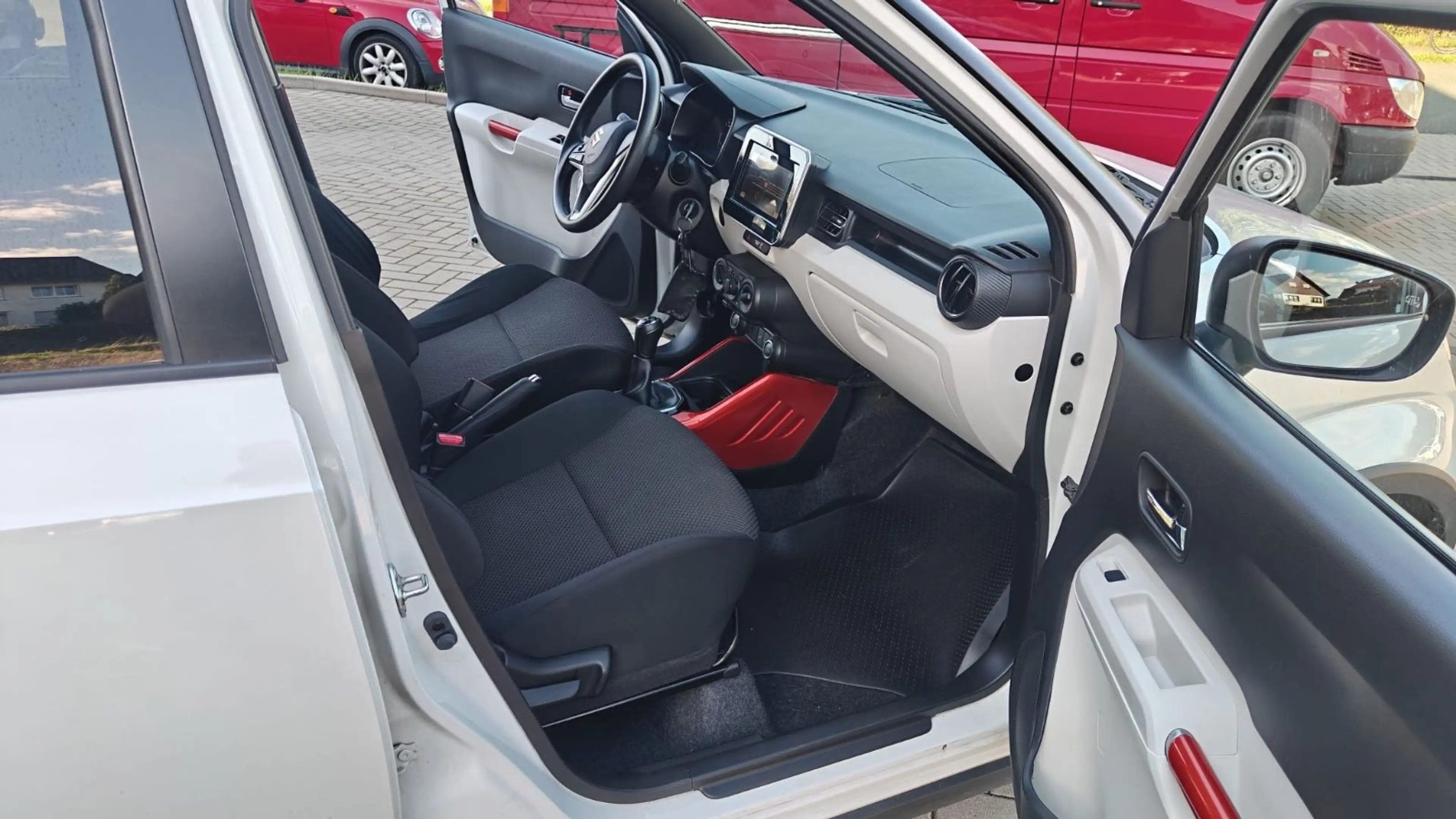 Suzuki Ignis Comfort 4x4 — photo 12
