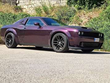 Challenger R/T 5.7 HEMI V8 R/T