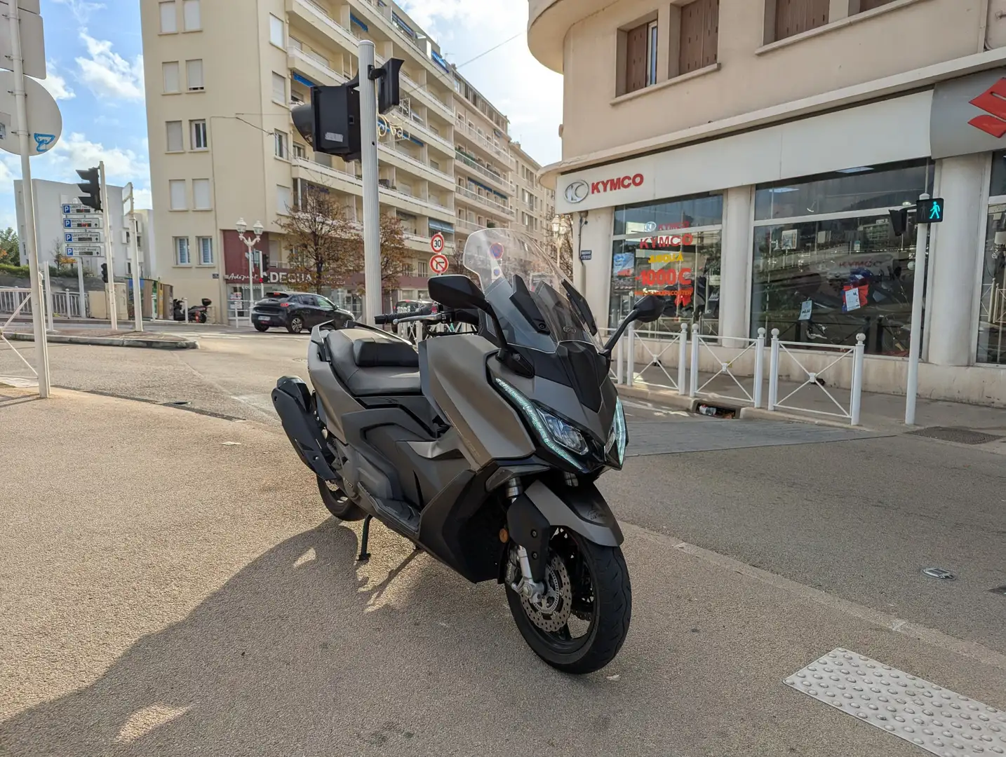 Kymco AK 550 Gri - 2