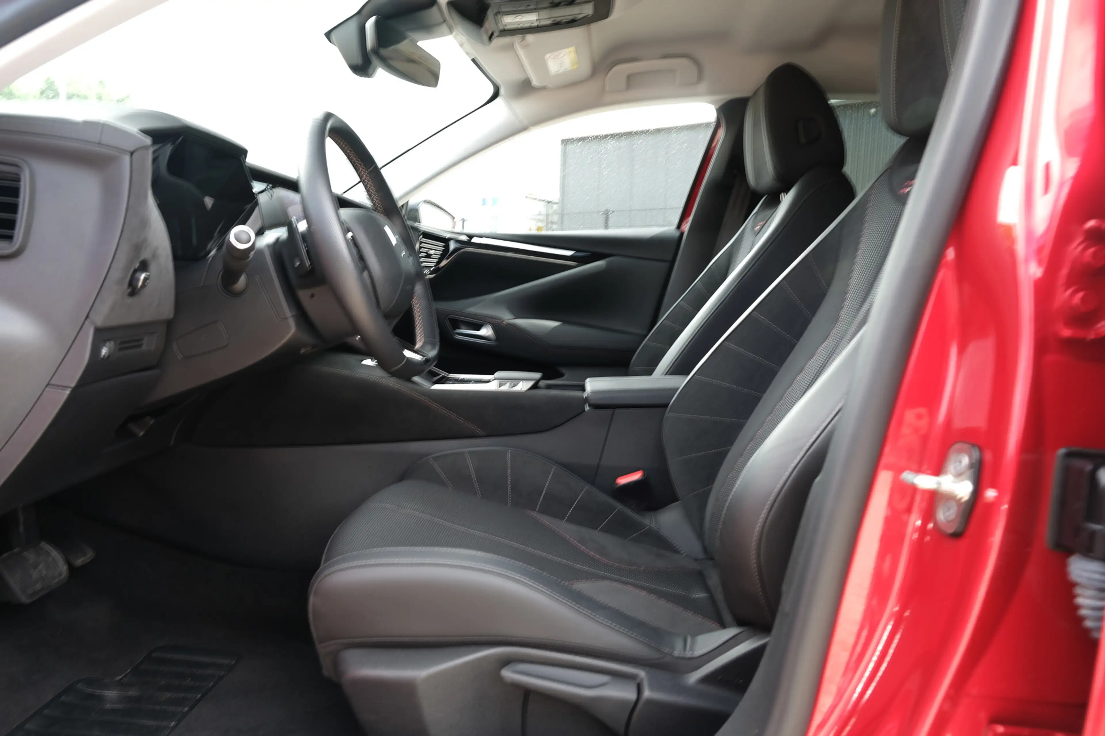 DS Automobiles DS 4 1.2 PureTech Performance Line — photo 30