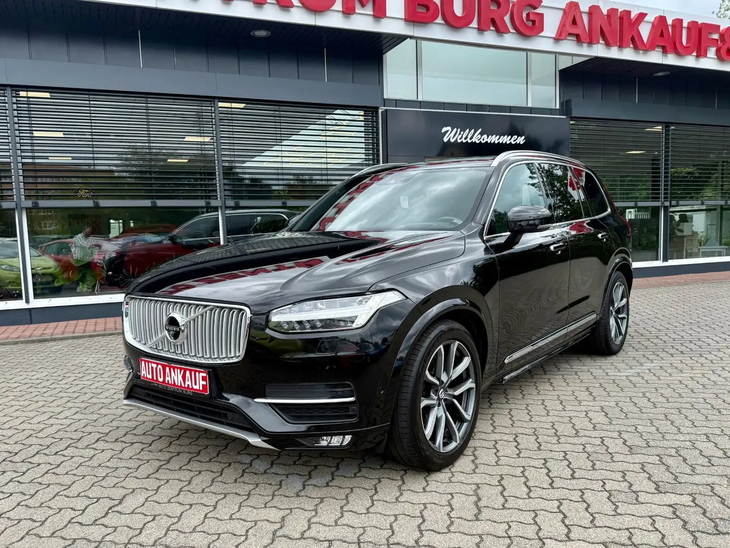Volvo XC90 Inscription AWD LED Leder Navi Kamera Schwarz - 2
