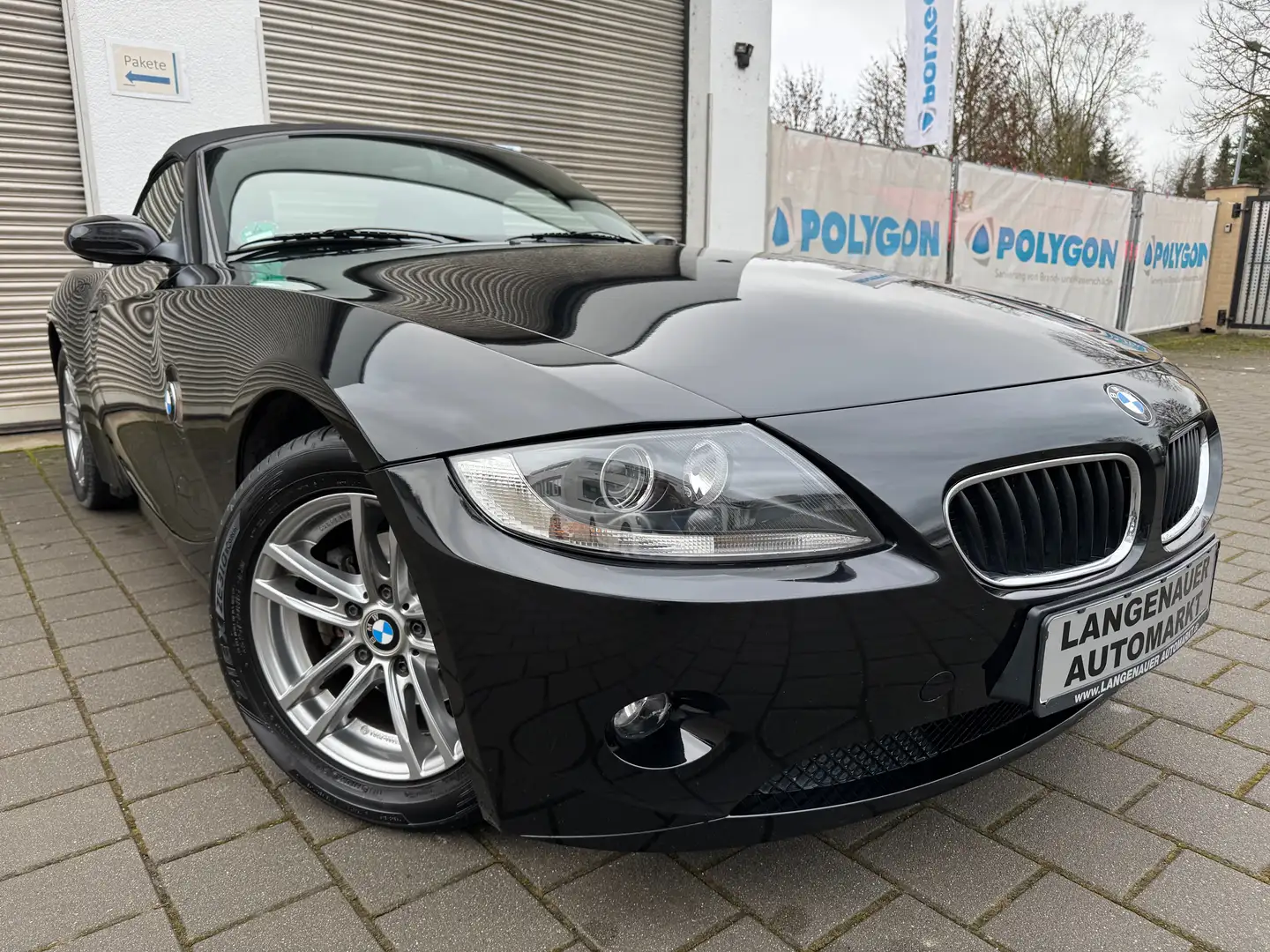 BMW Z4 2.2i-Top Zustand"Leder"Navi"El.Verdeck"Klima Schwarz - 2