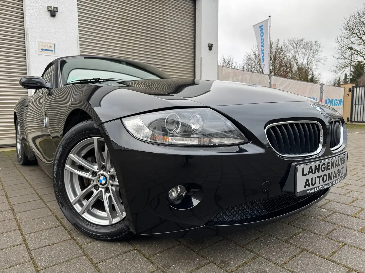 BMW Z4 2.2i-Top Zustand"Leder"Navi"El.Verdeck"Klima Schwarz - 1